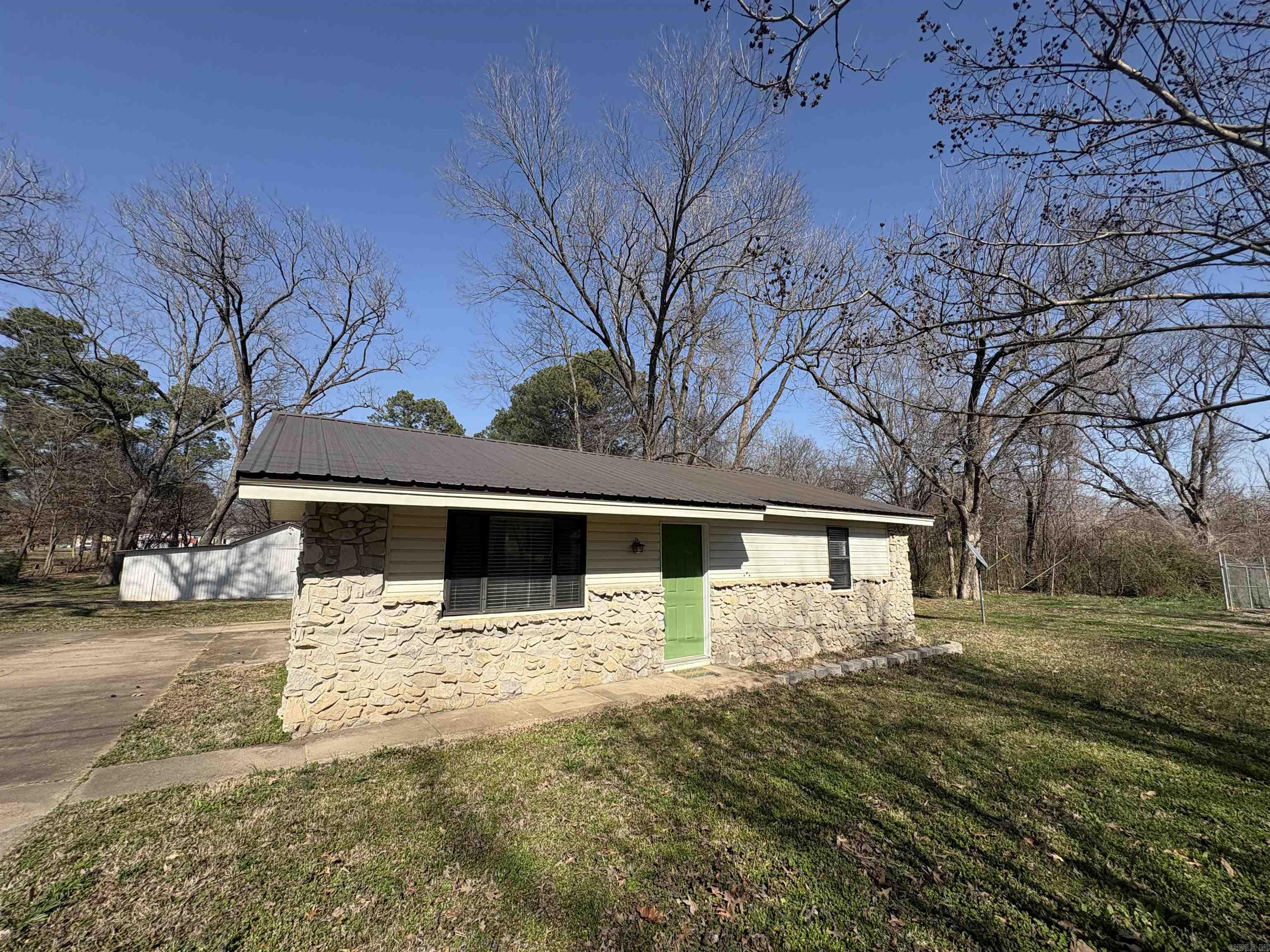 415 E Main Street