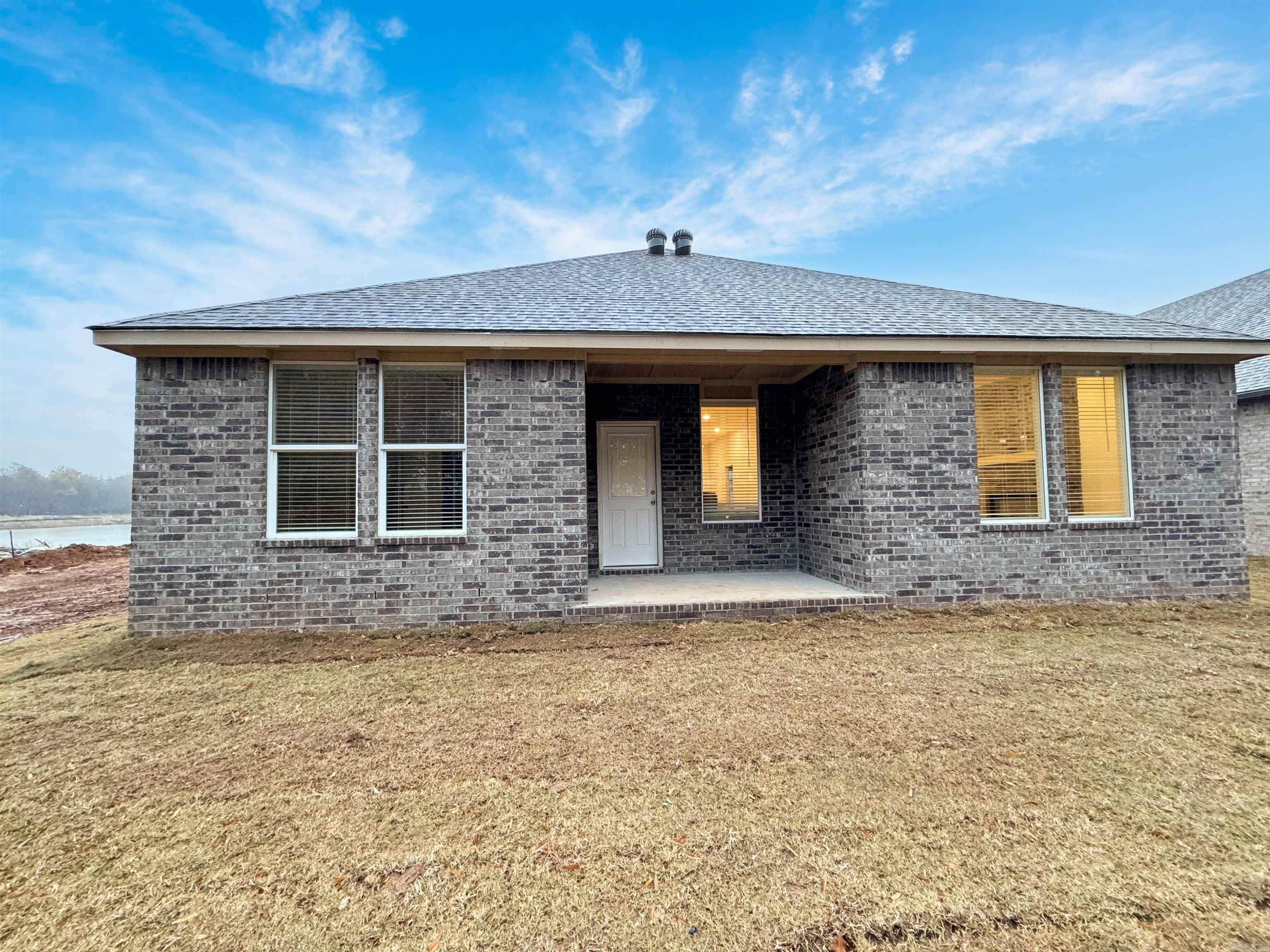 1410 Ridgefield Circle