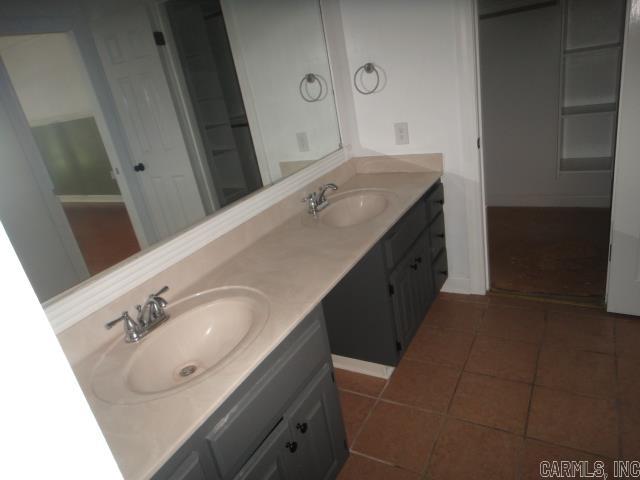 311 Live Oak