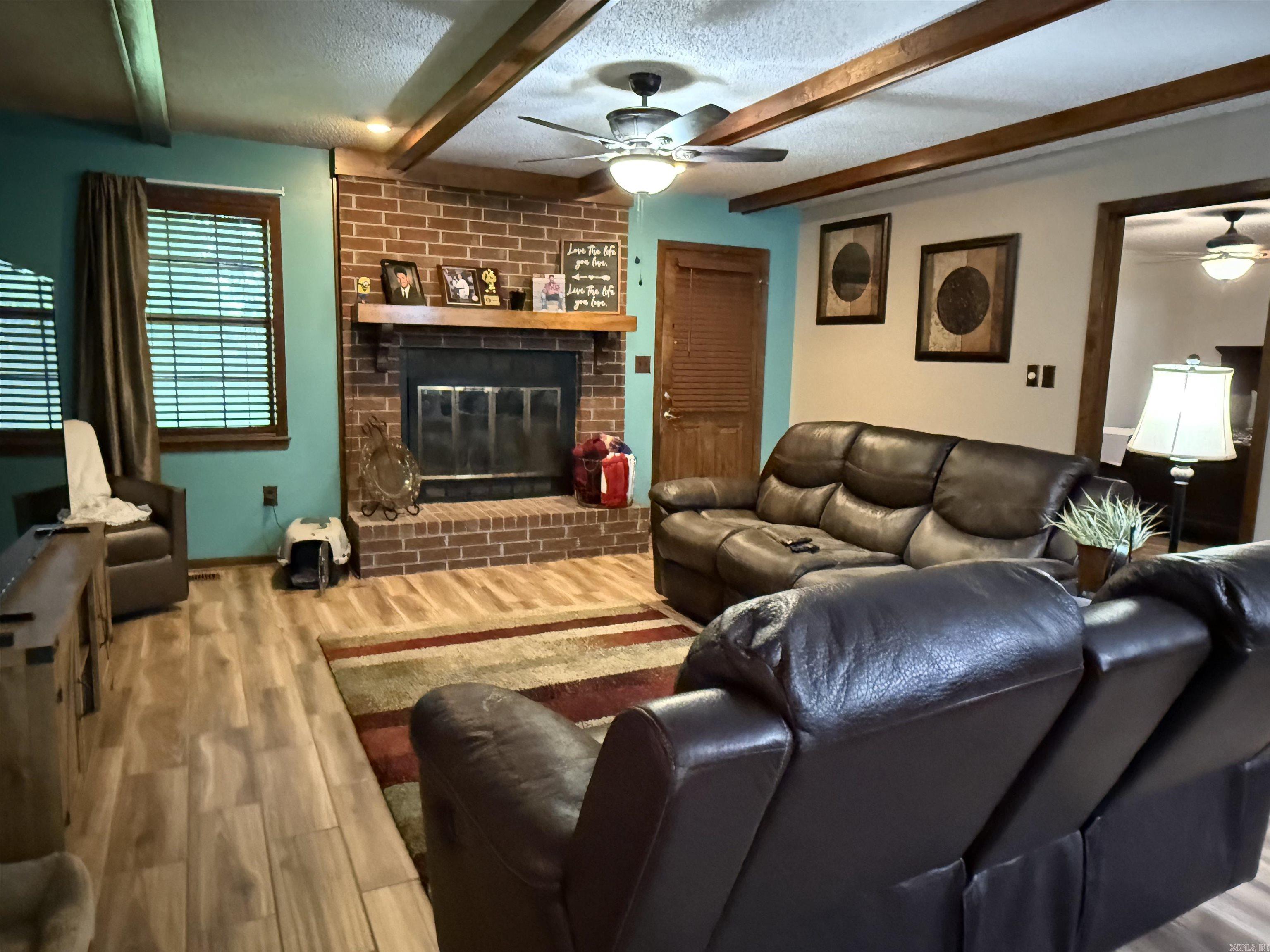 38 Foxboro Drive