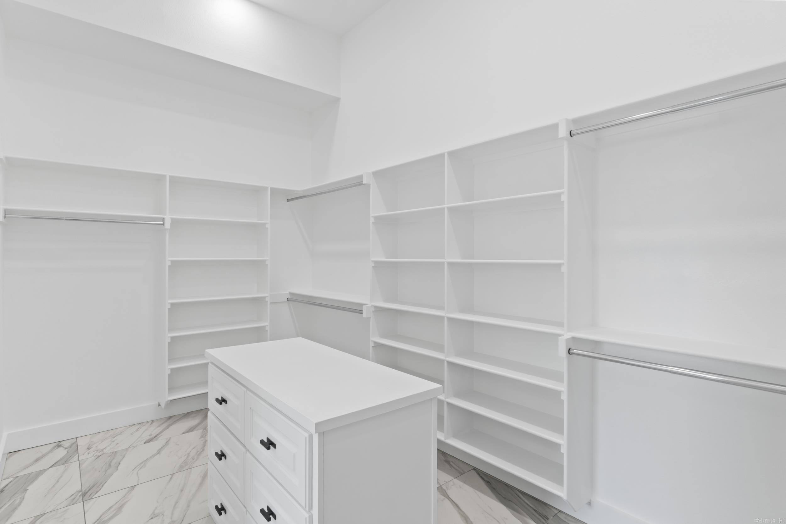 203 N Jeff Davis Avenue