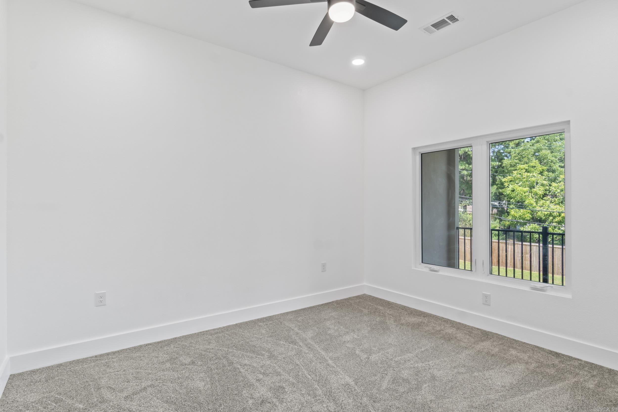 203 N Jeff Davis Avenue