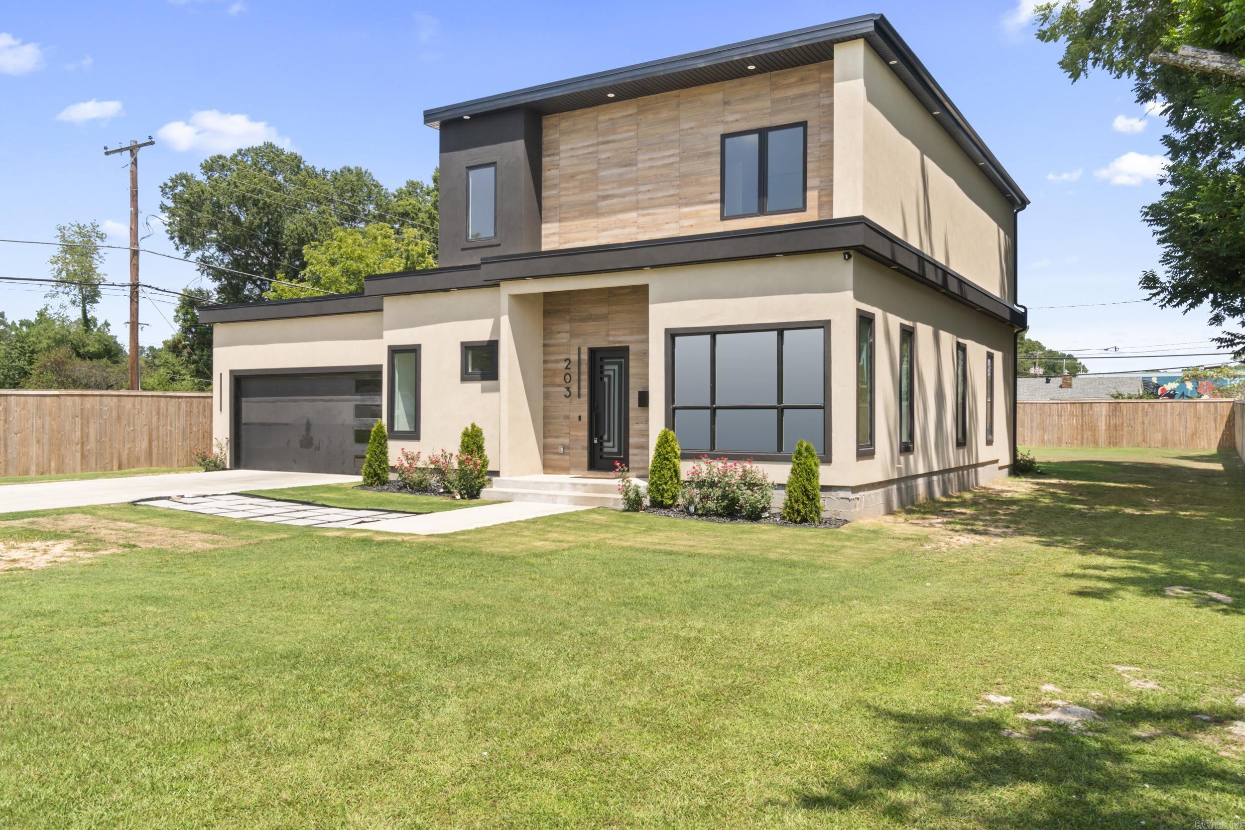 203 N Jeff Davis Avenue