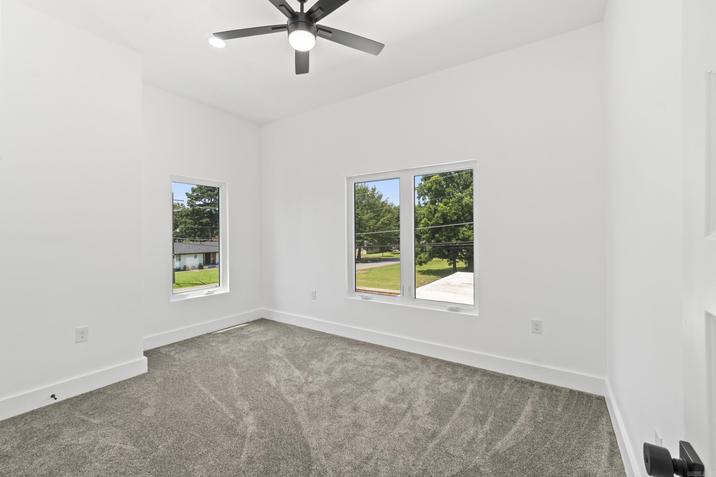 203 N Jeff Davis Avenue