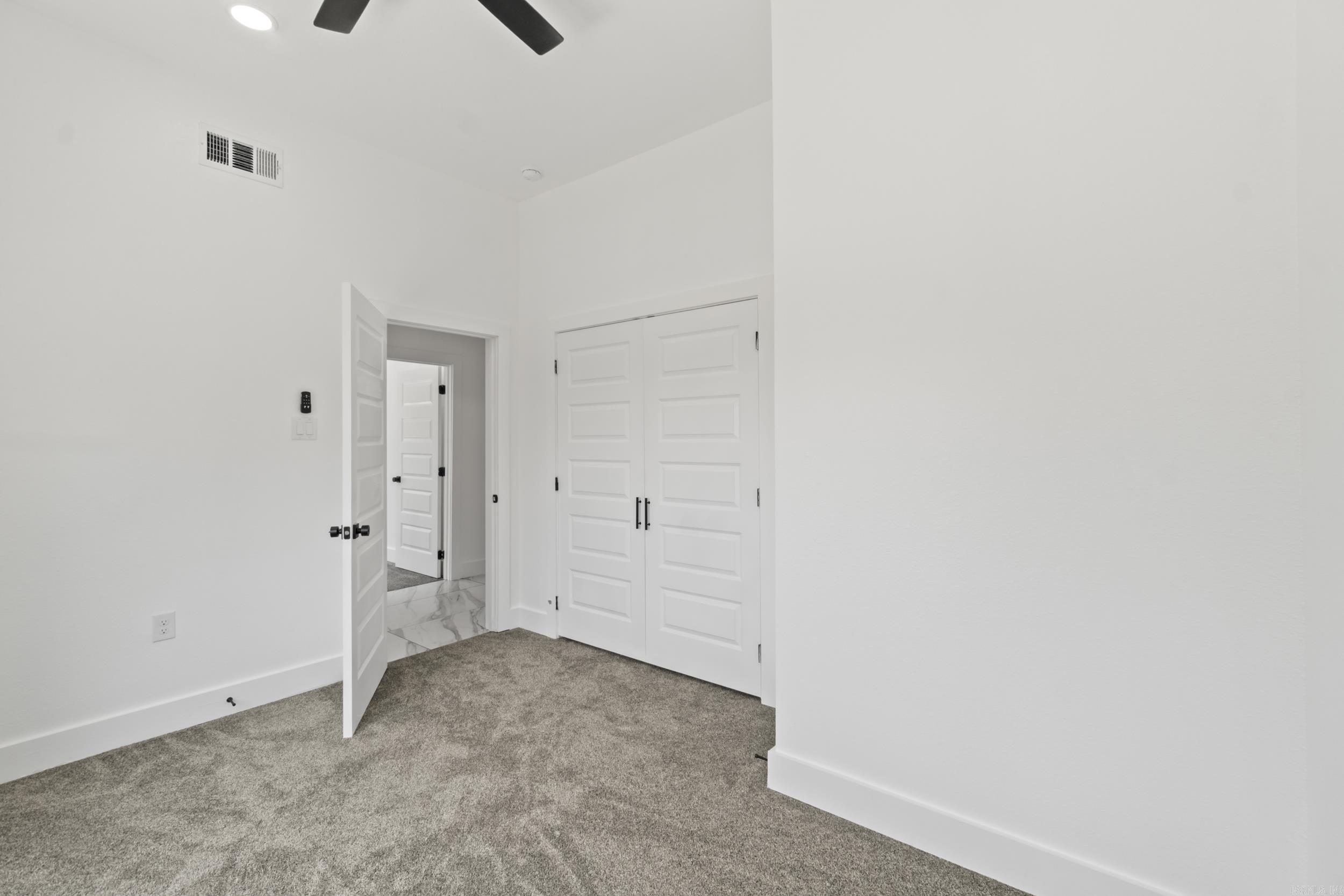 203 N Jeff Davis Avenue