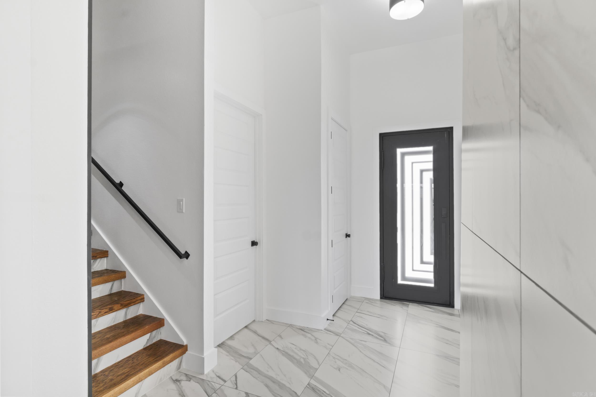 203 N Jeff Davis Avenue