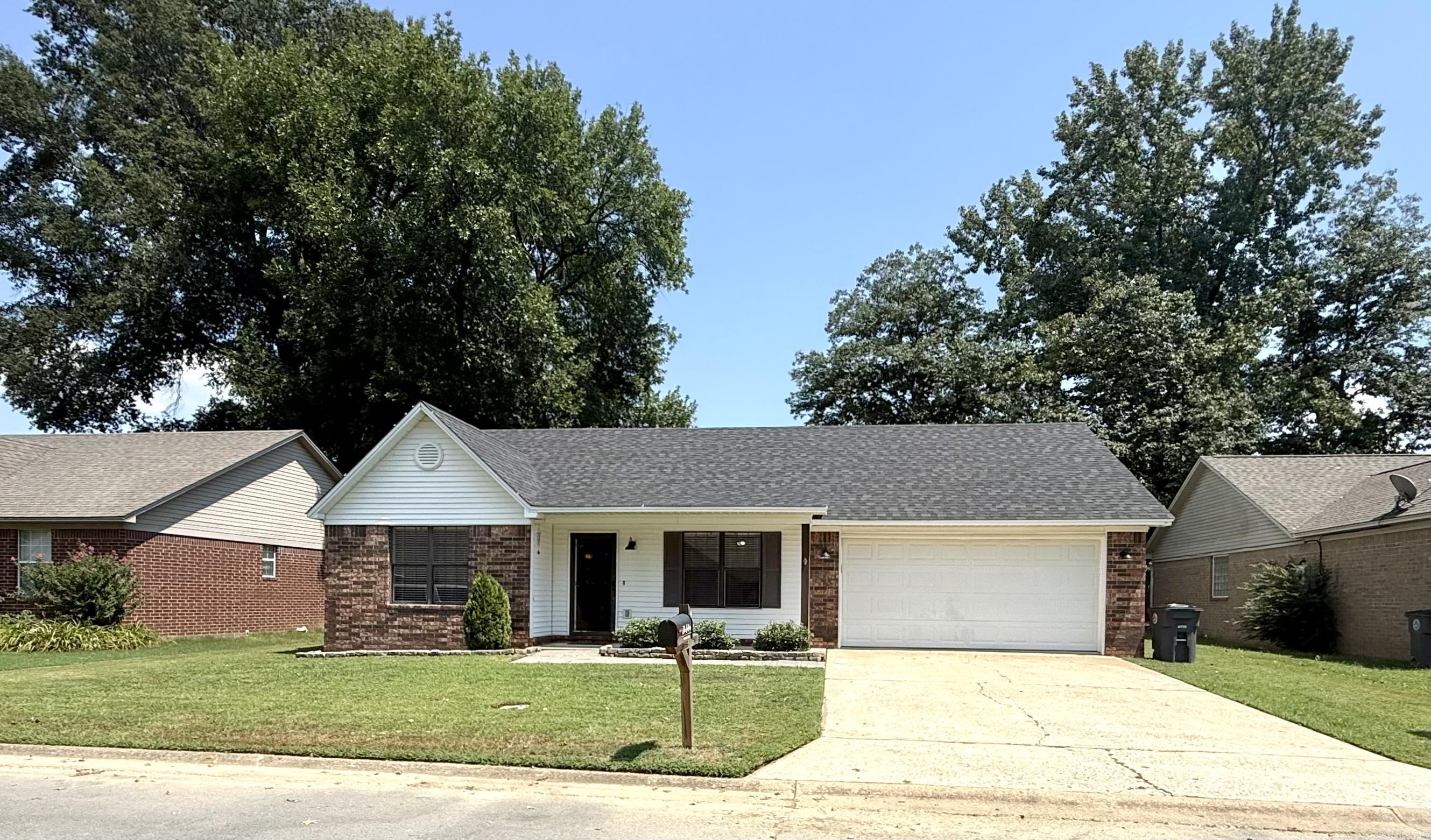 102 Lelia Lane