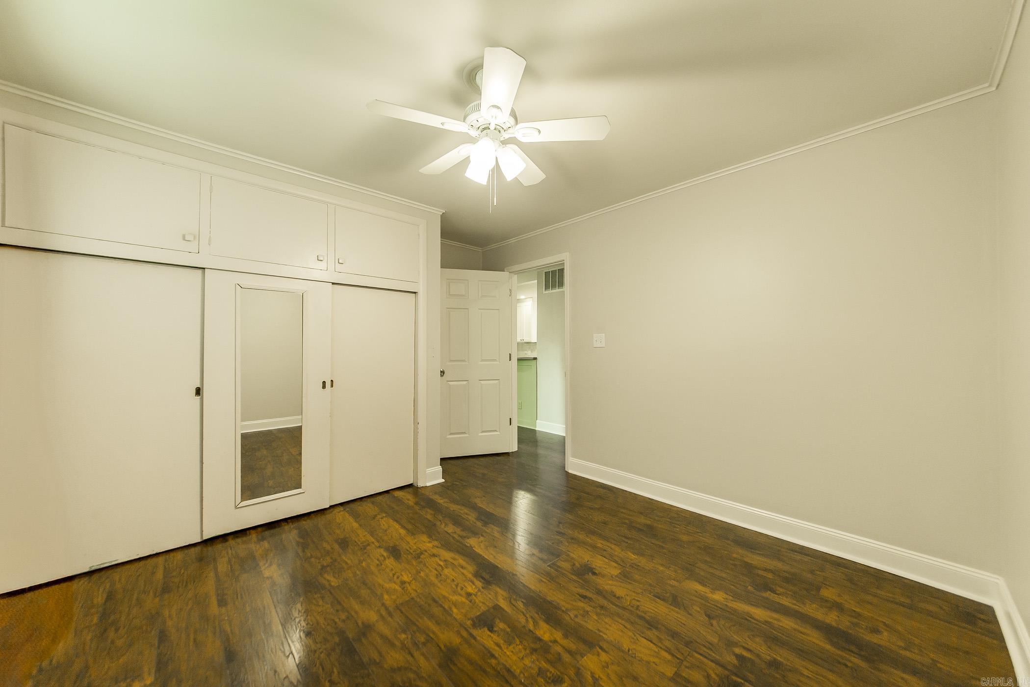 3700 N Cedar