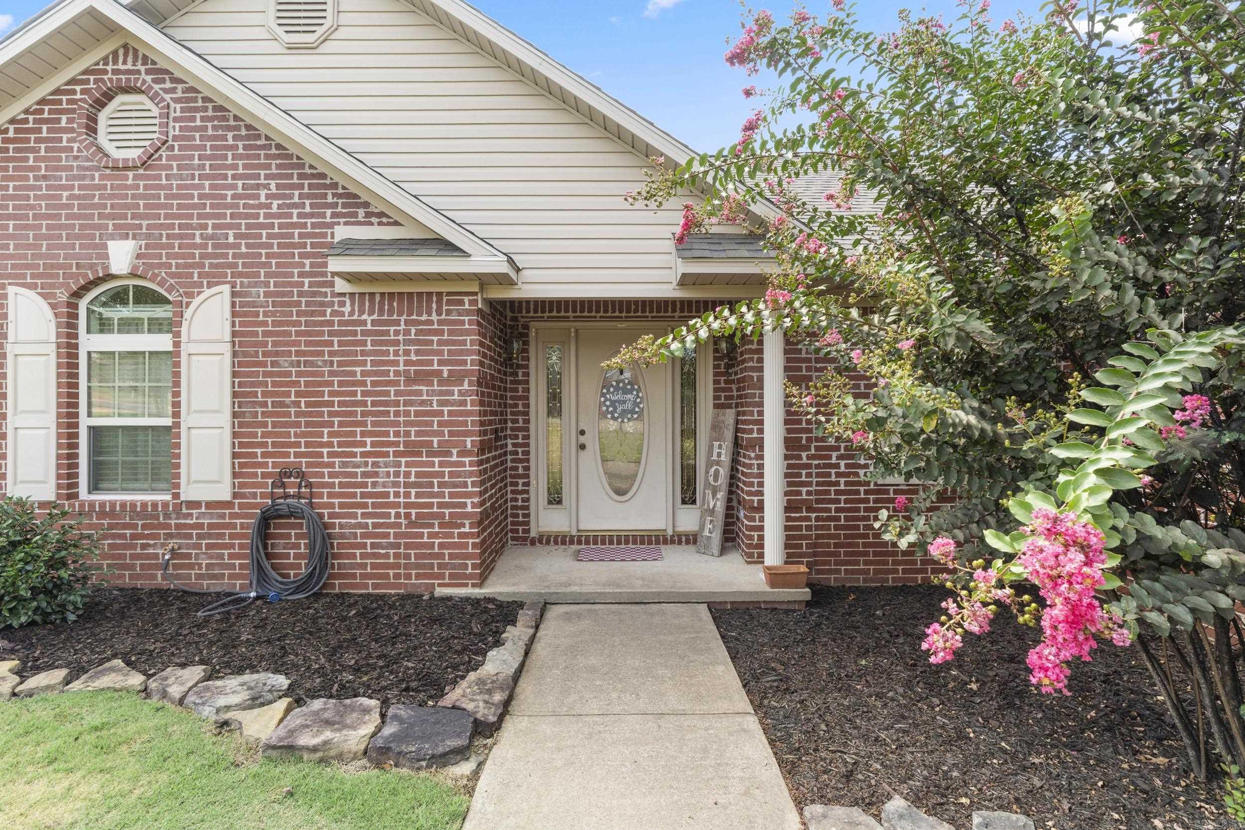115 Charles Thomas Boulevard