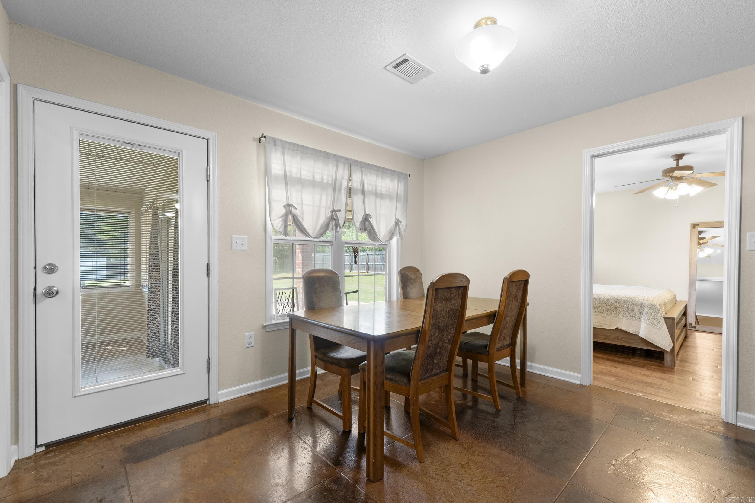 115 Charles Thomas Boulevard
