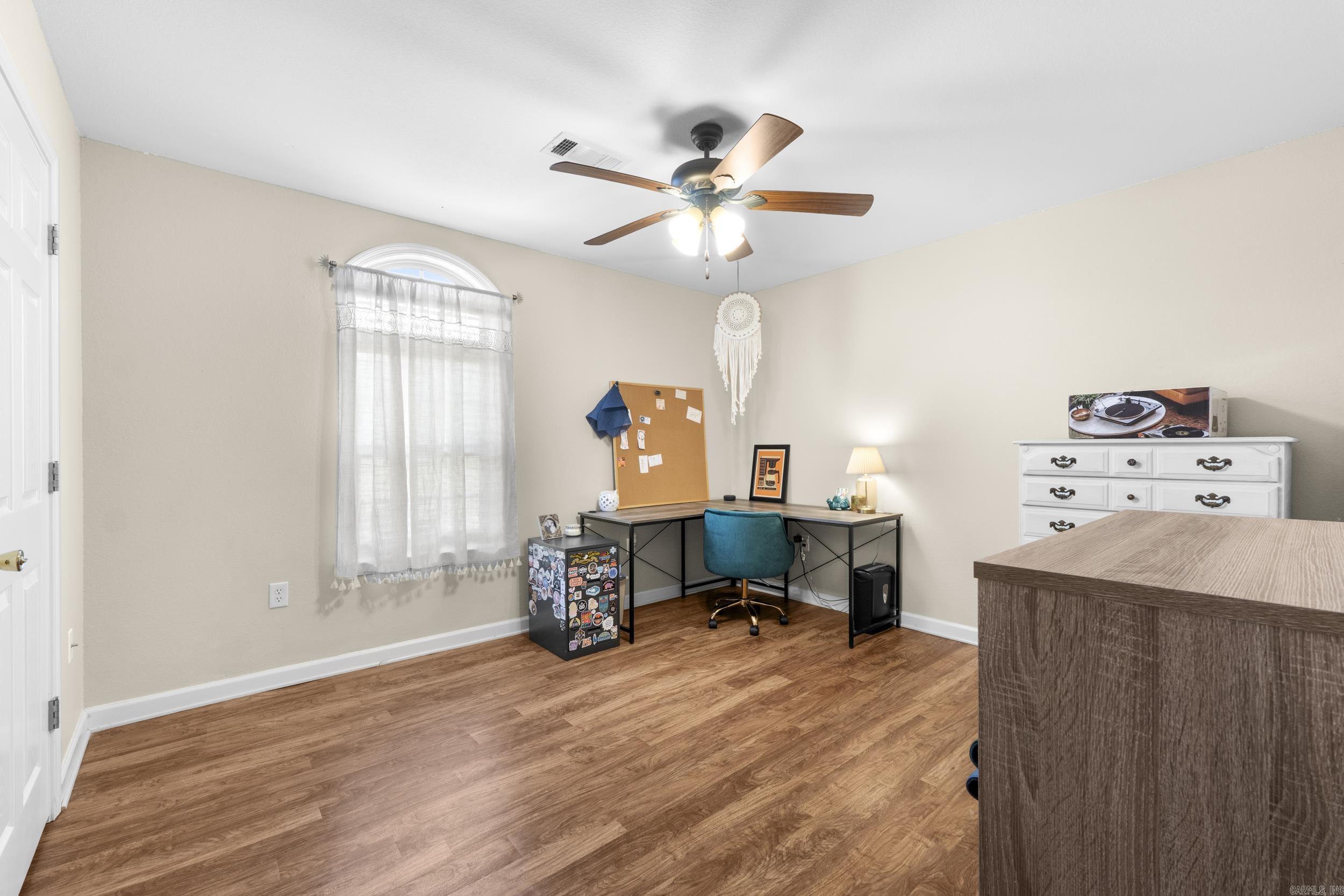 115 Charles Thomas Boulevard