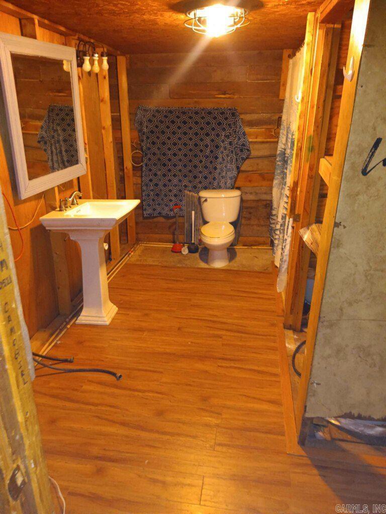 686 Foster Chapel Road