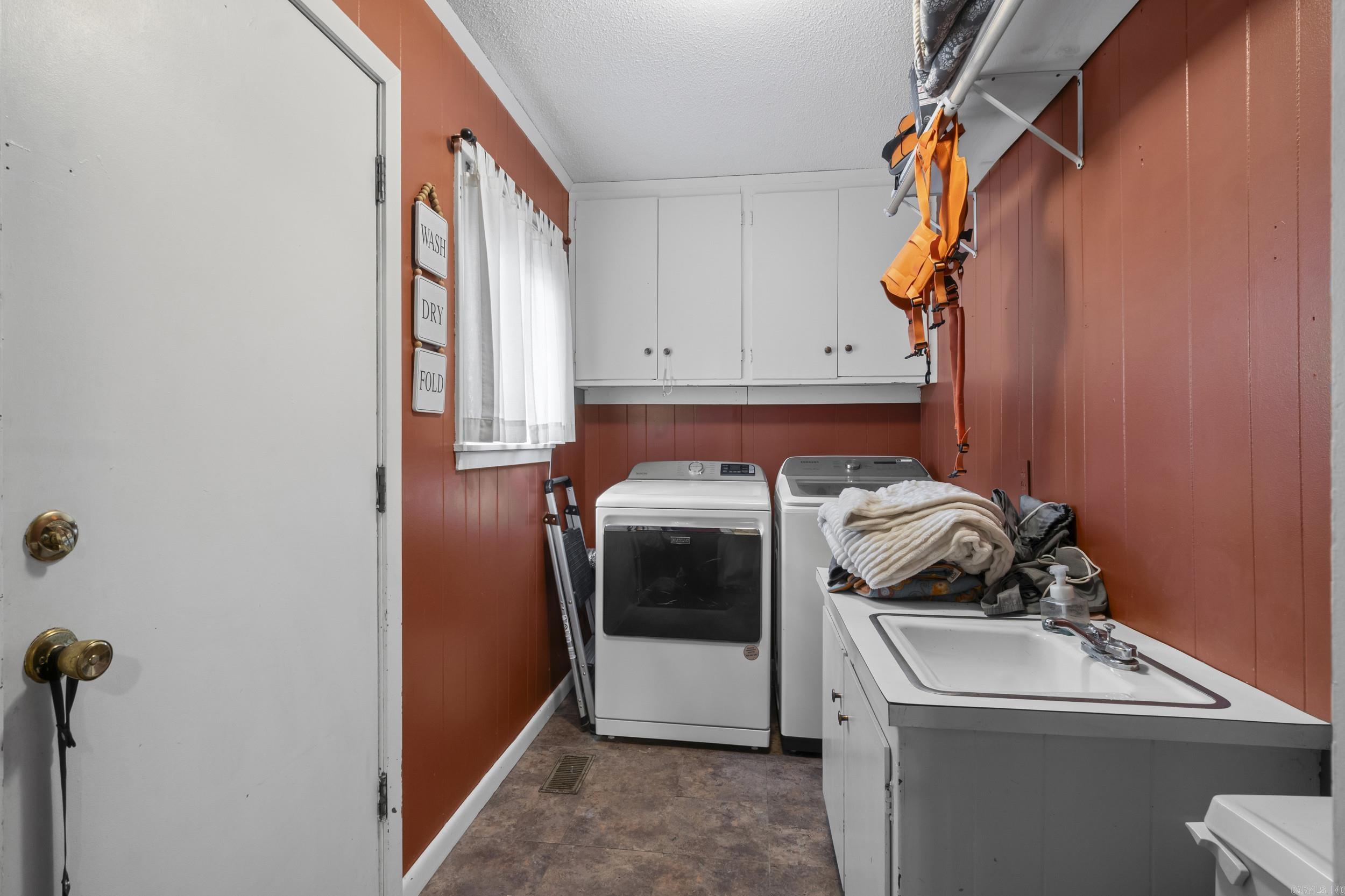 1108 Dobbins Drive
