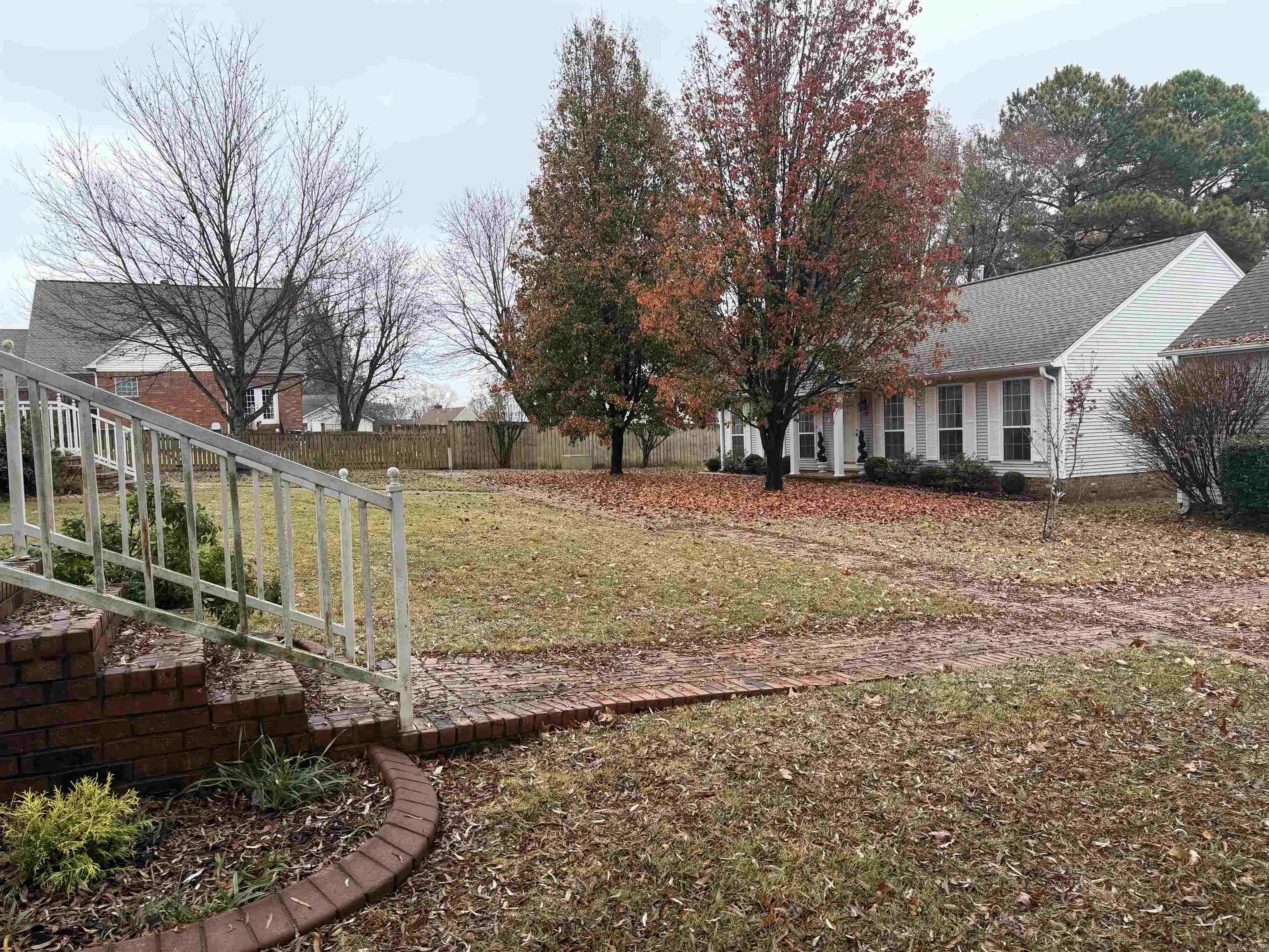 28 River Oaks Trace