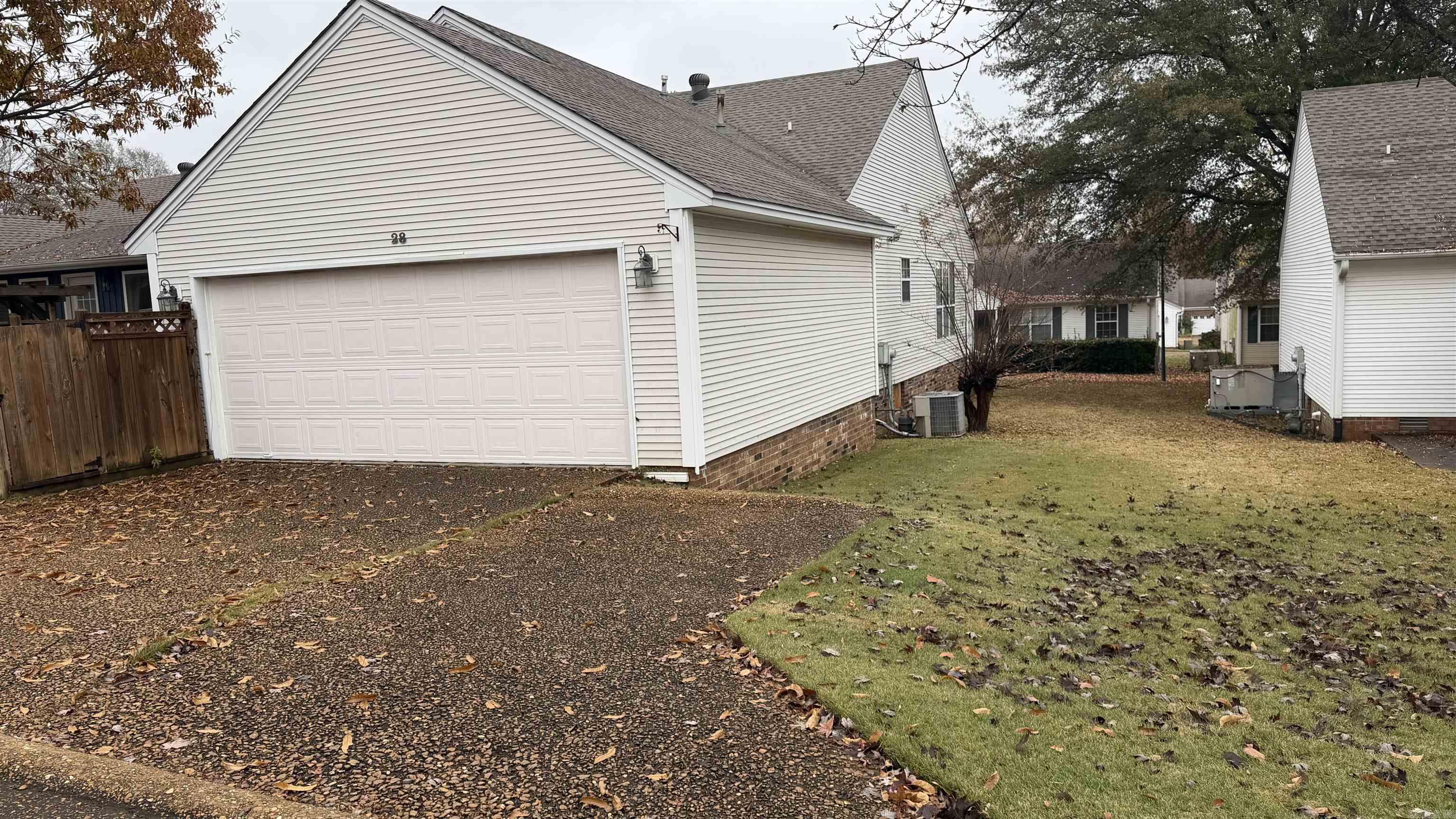 28 River Oaks Trace