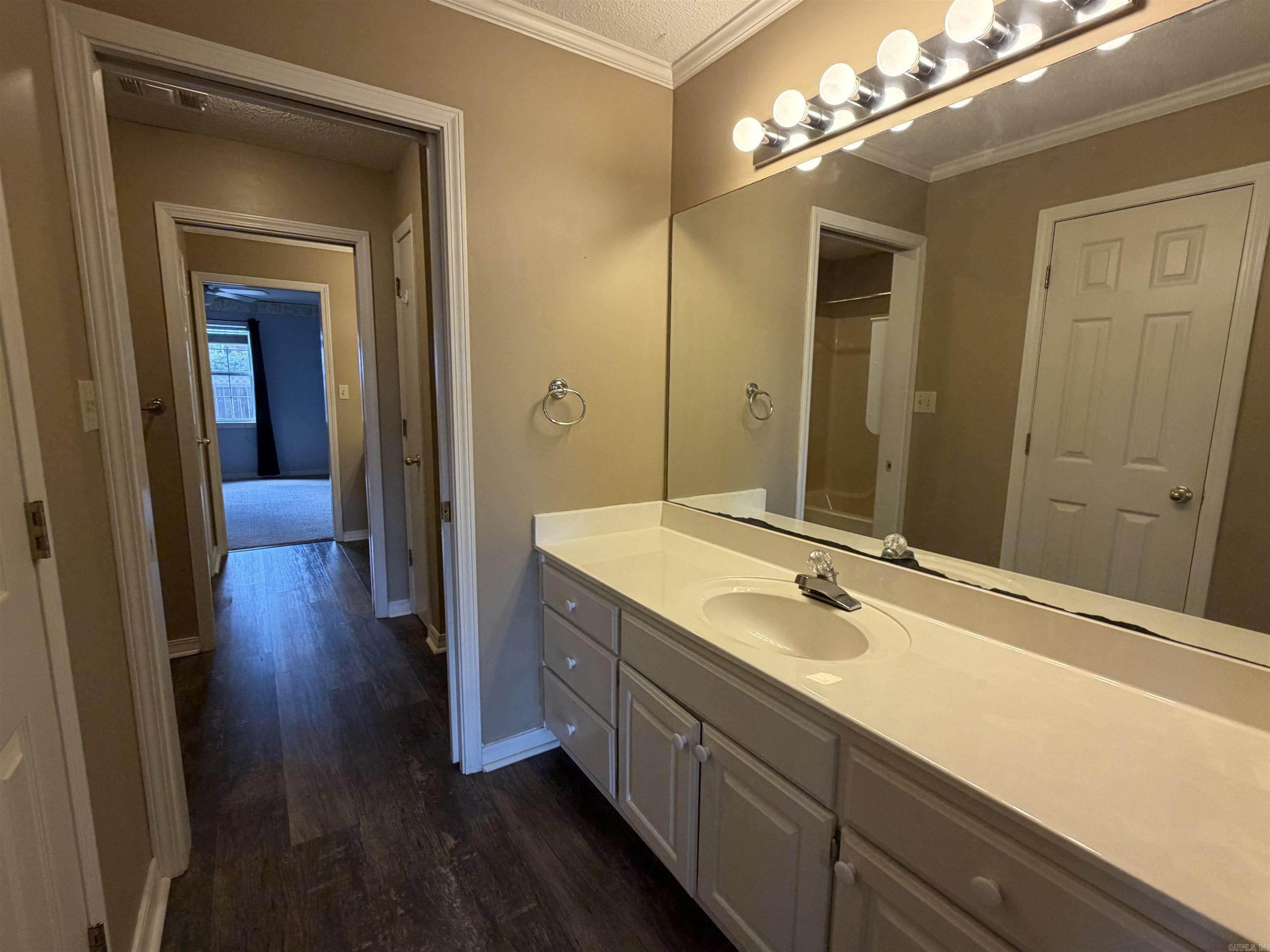 28 River Oaks Trace