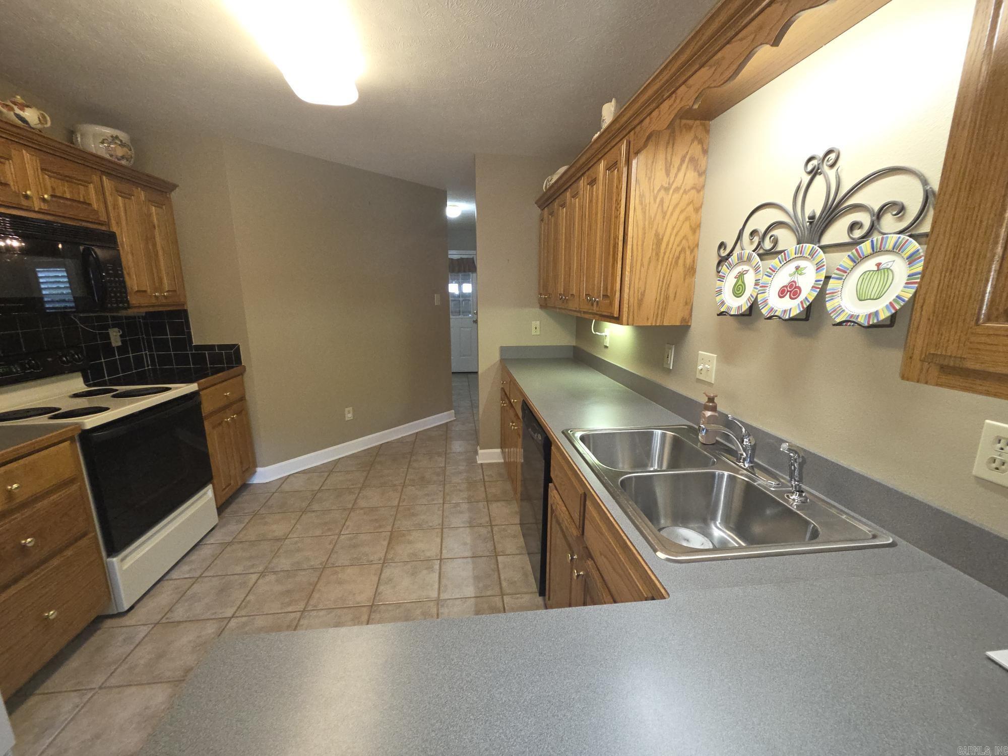 2417 Cattail Road