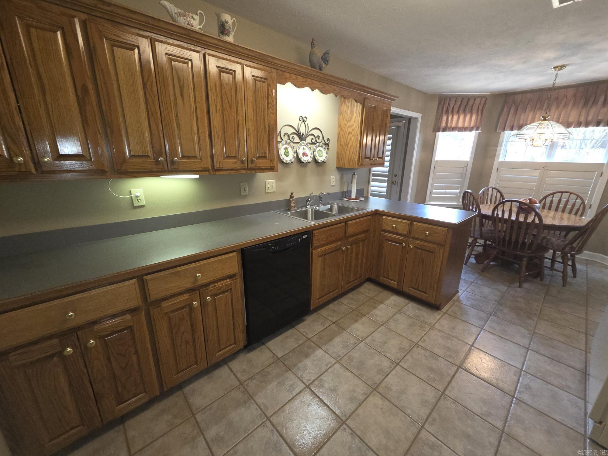 2417 Cattail Road