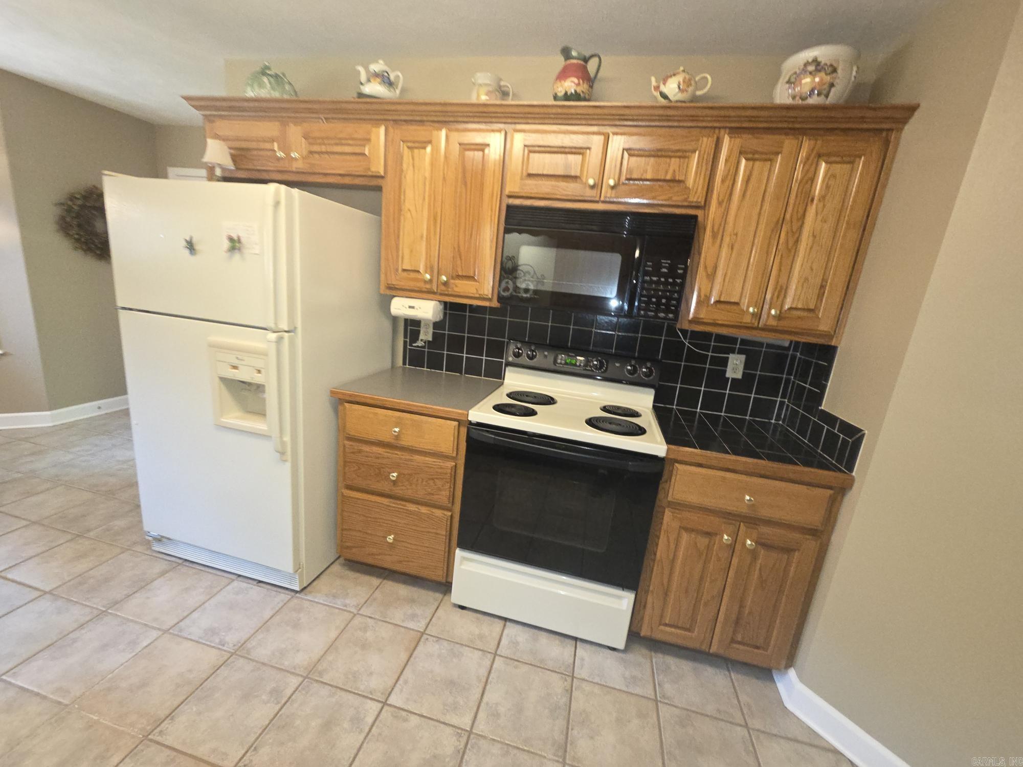 2417 Cattail Road