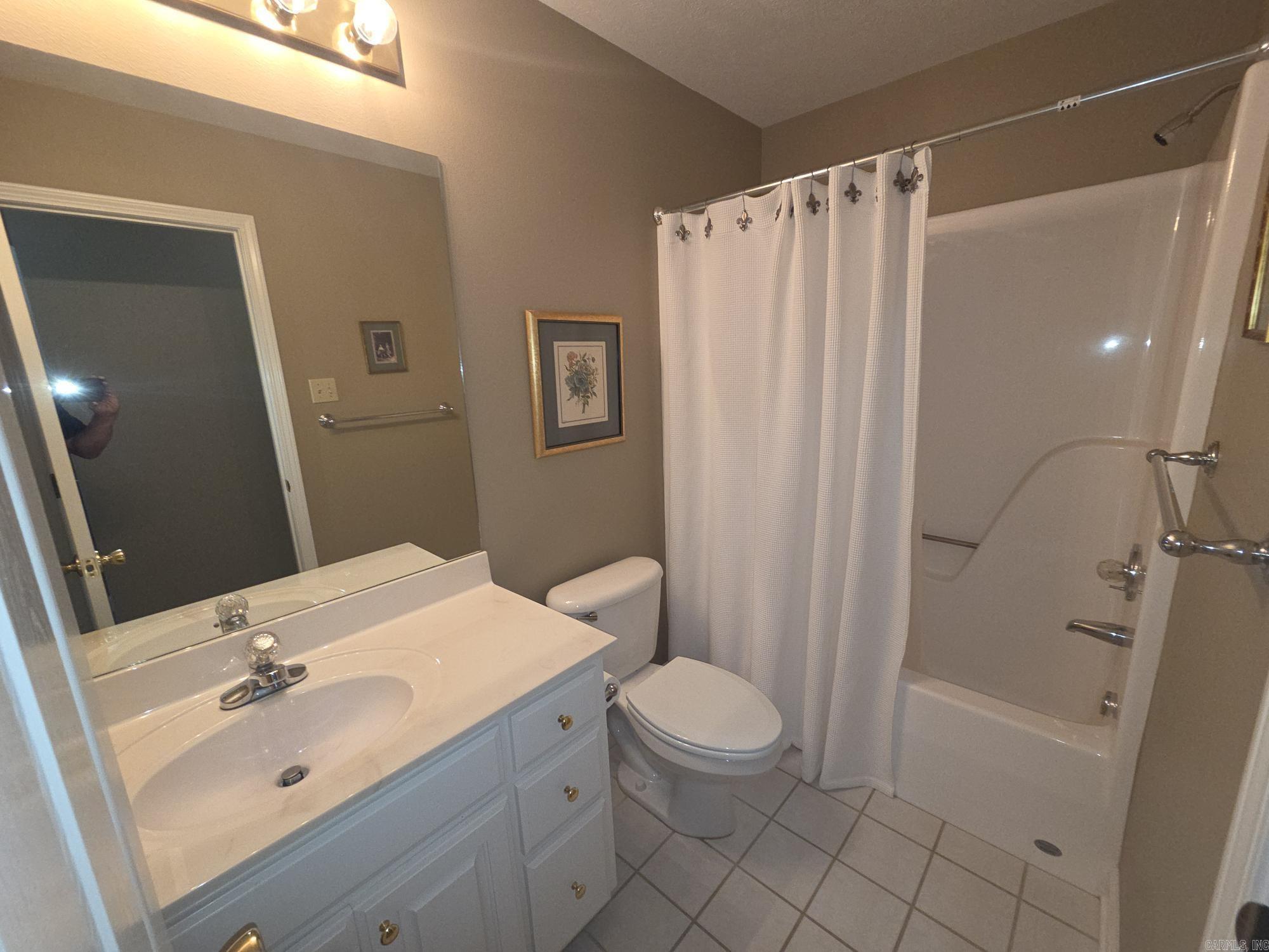 2417 Cattail Road