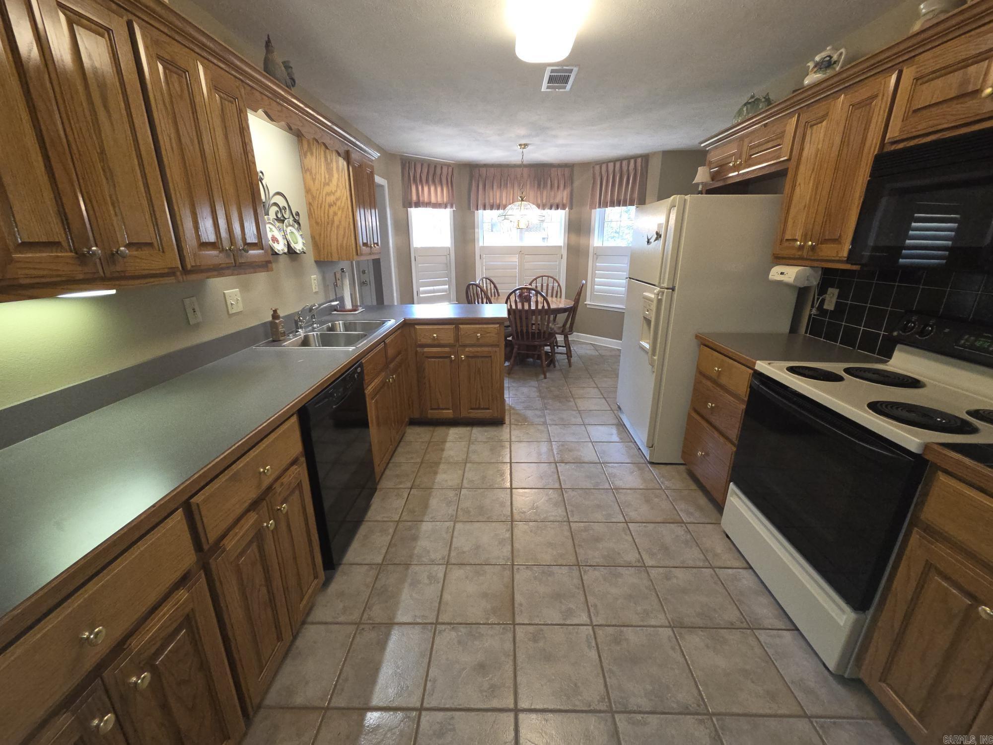 2417 Cattail Road
