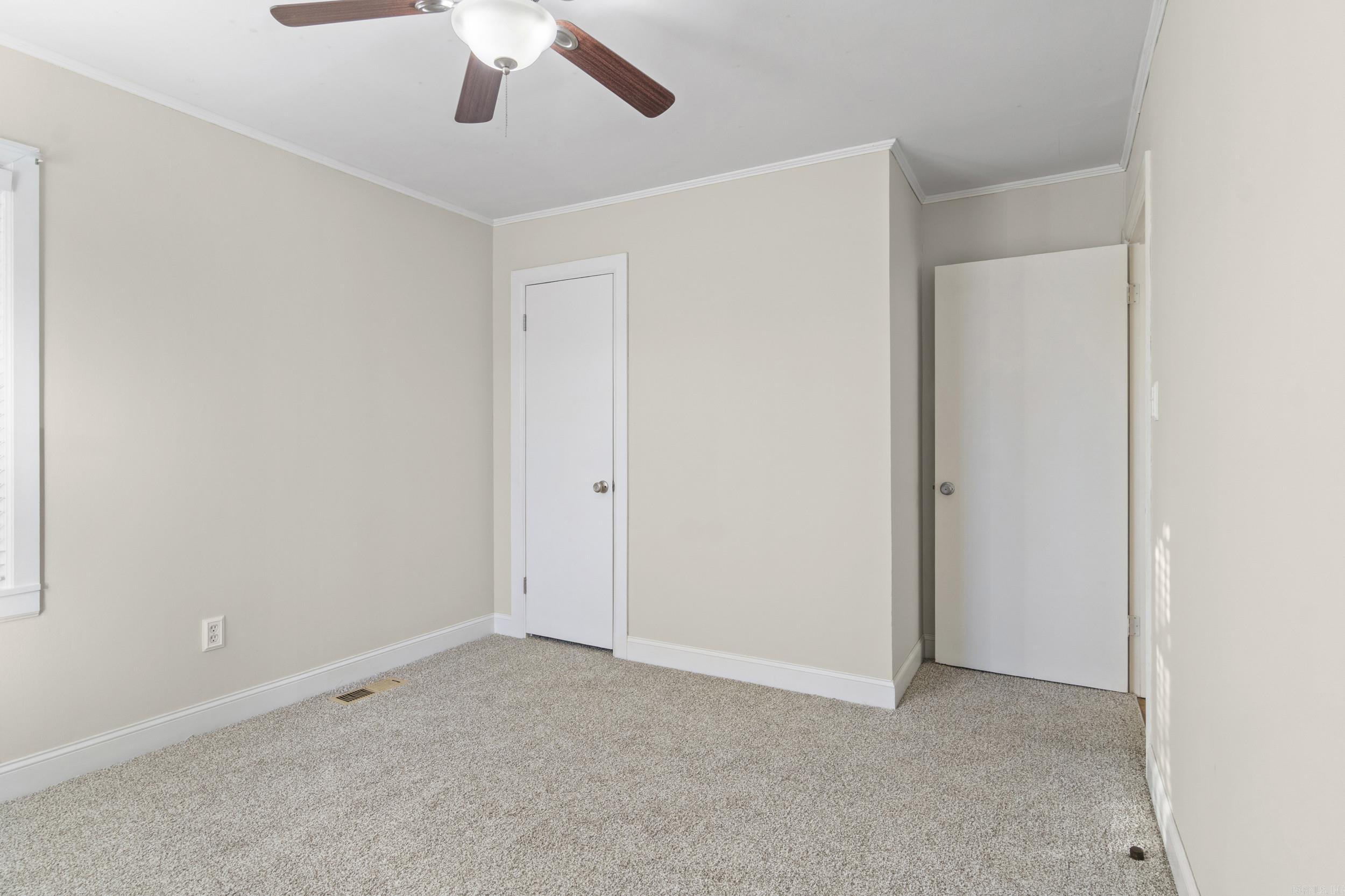 1402 W Center Avenue