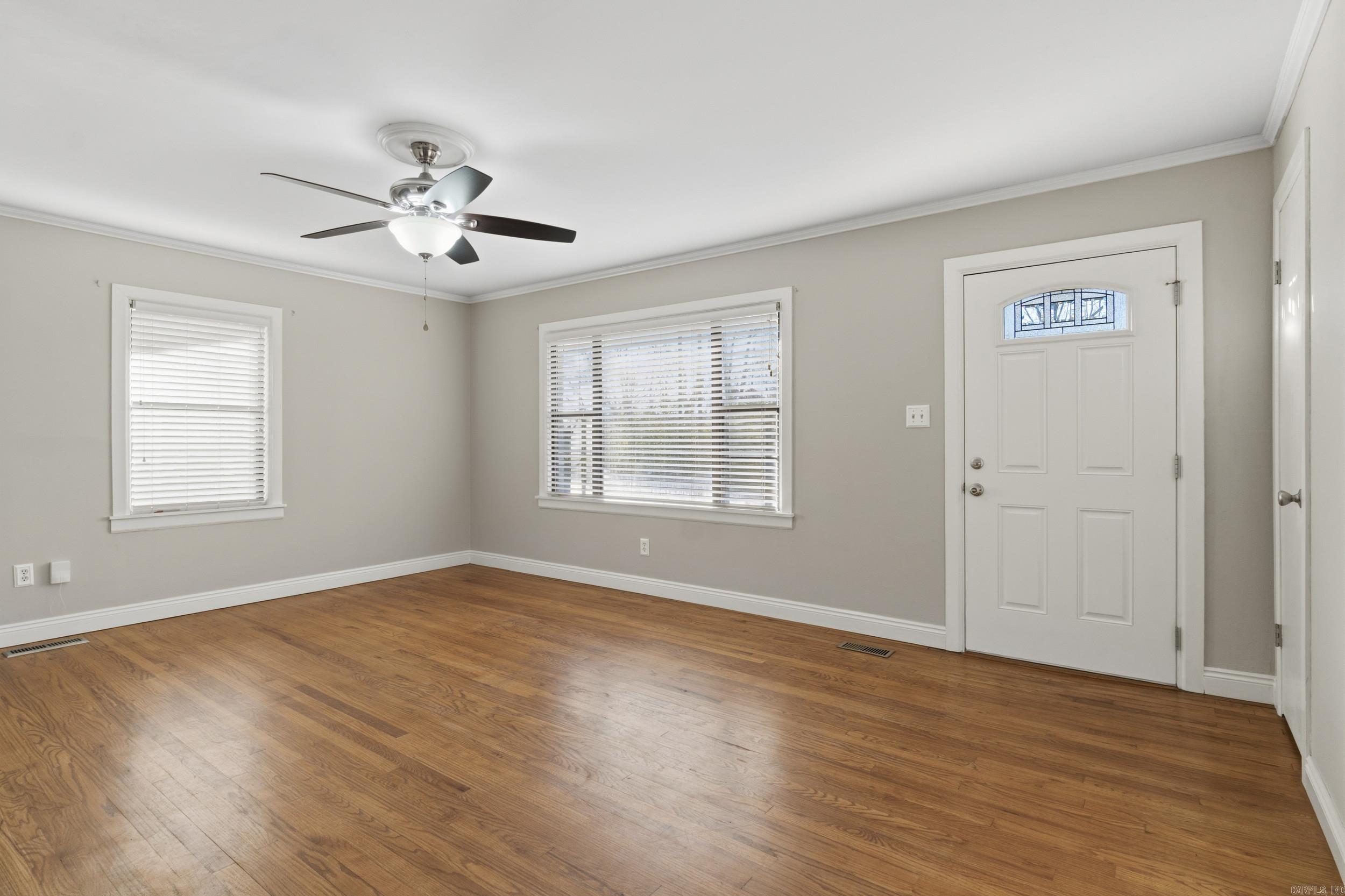 1402 W Center Avenue