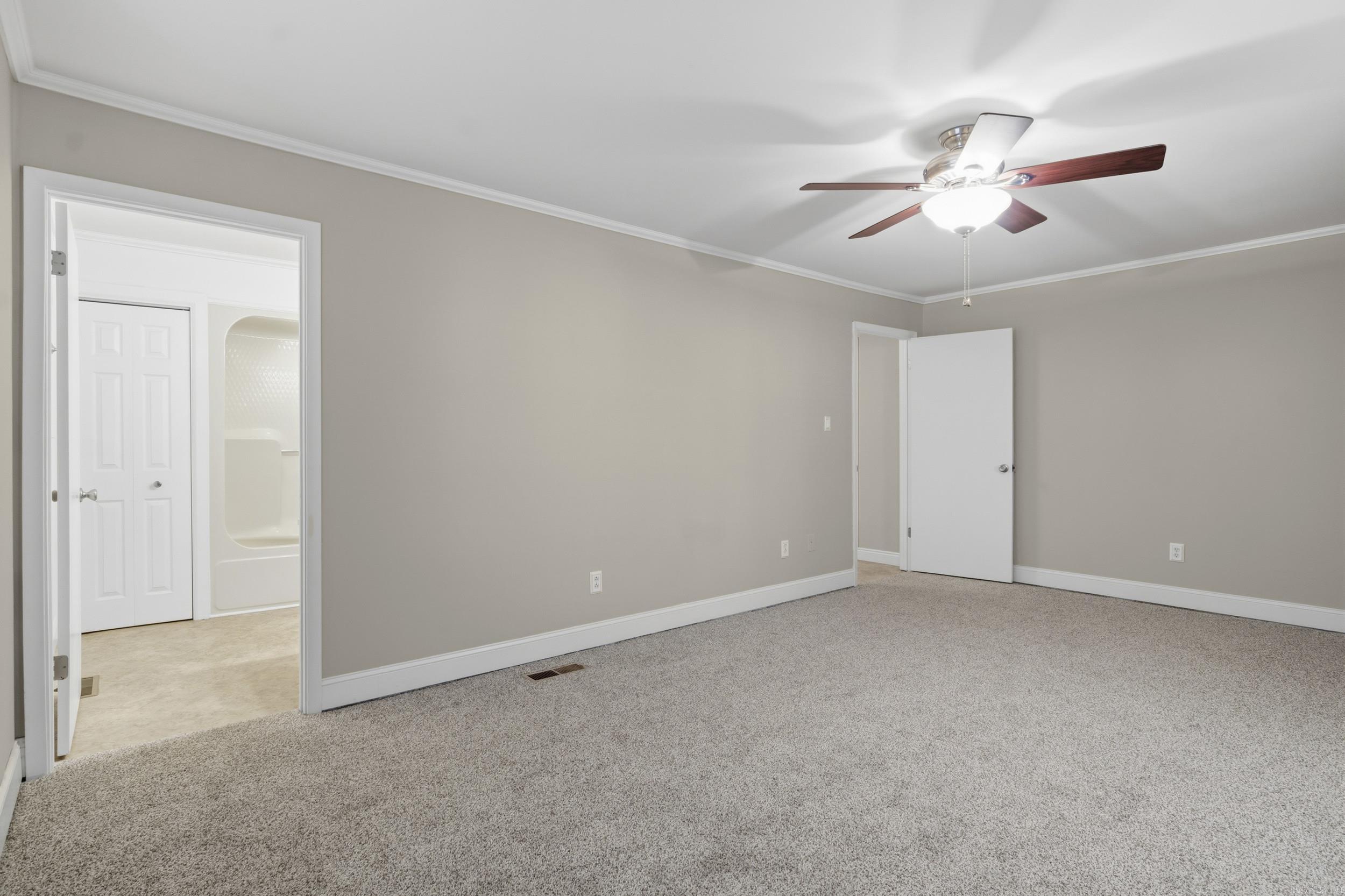 1402 W Center Avenue