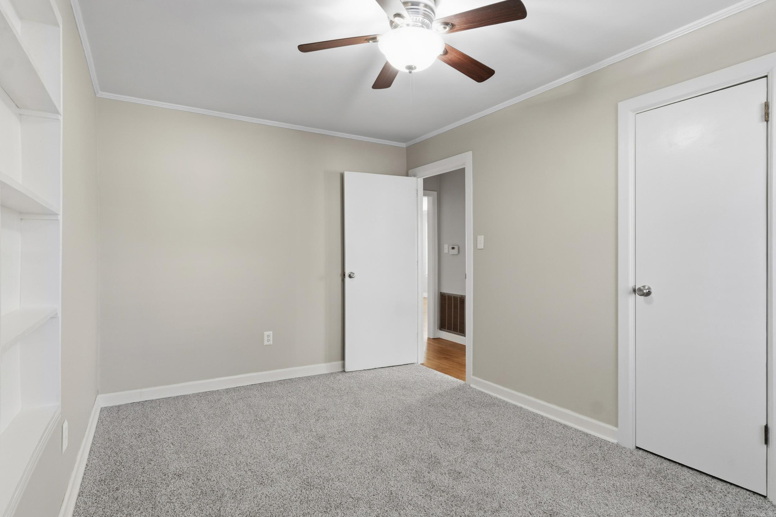 1402 W Center Avenue