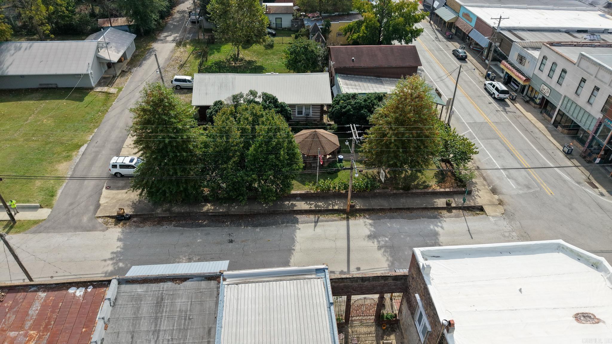211 Oak Street