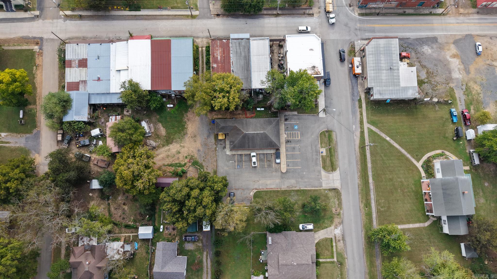 211 Oak Street