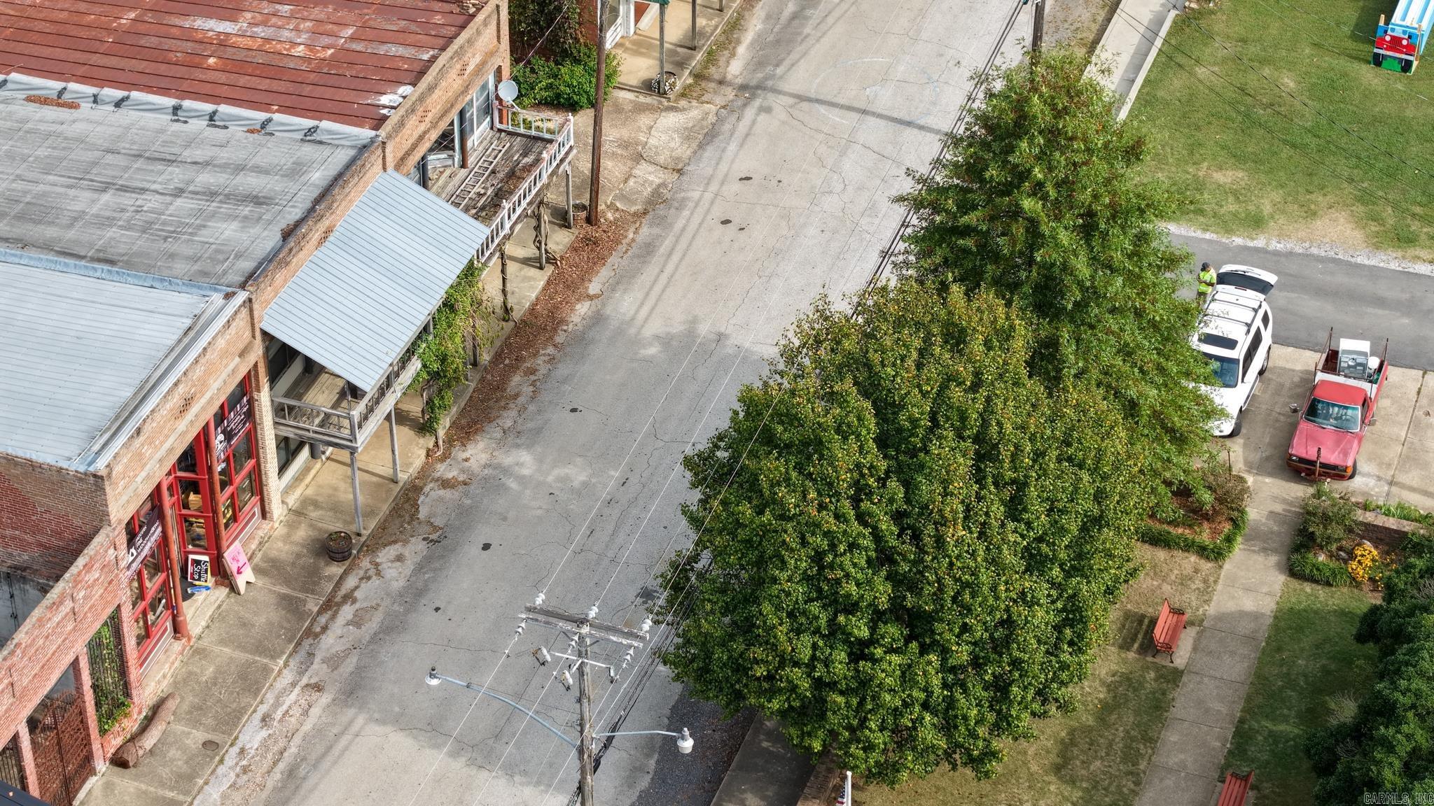 211 Oak Street