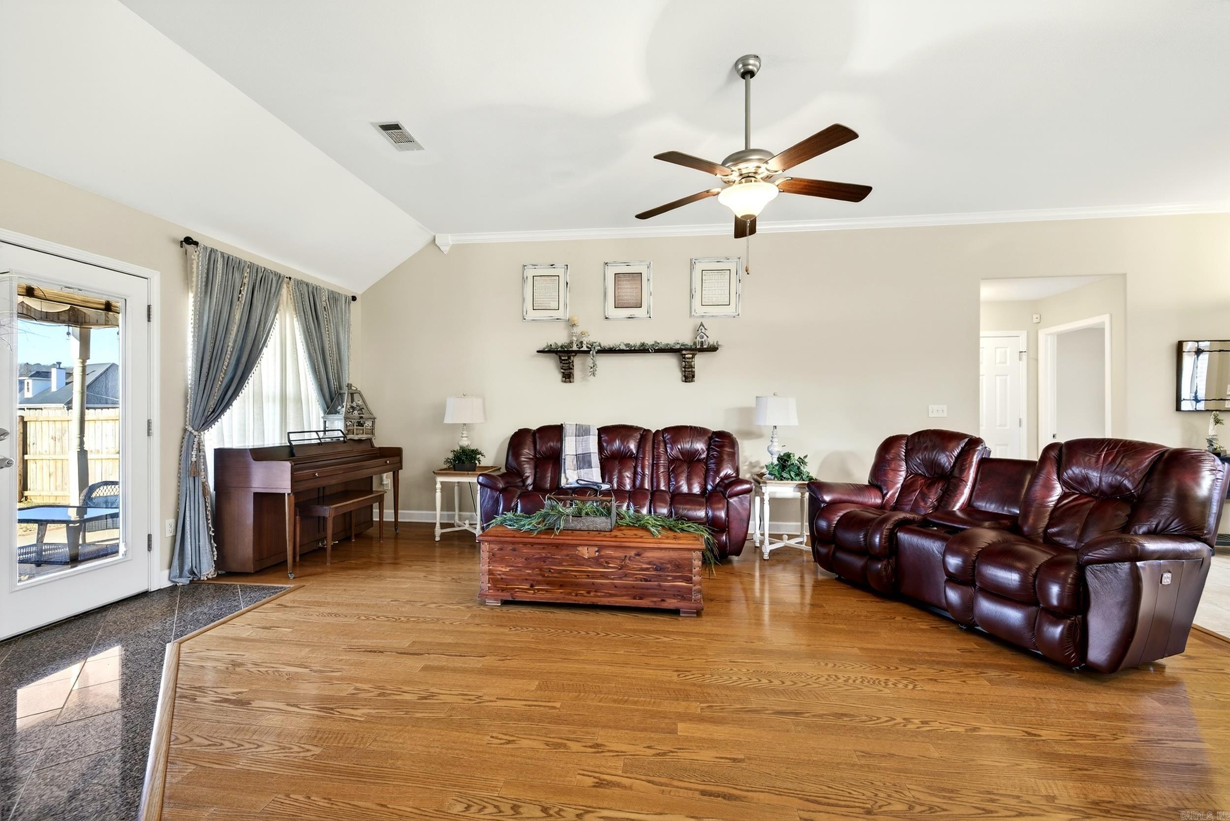 58 Lakeland Drive