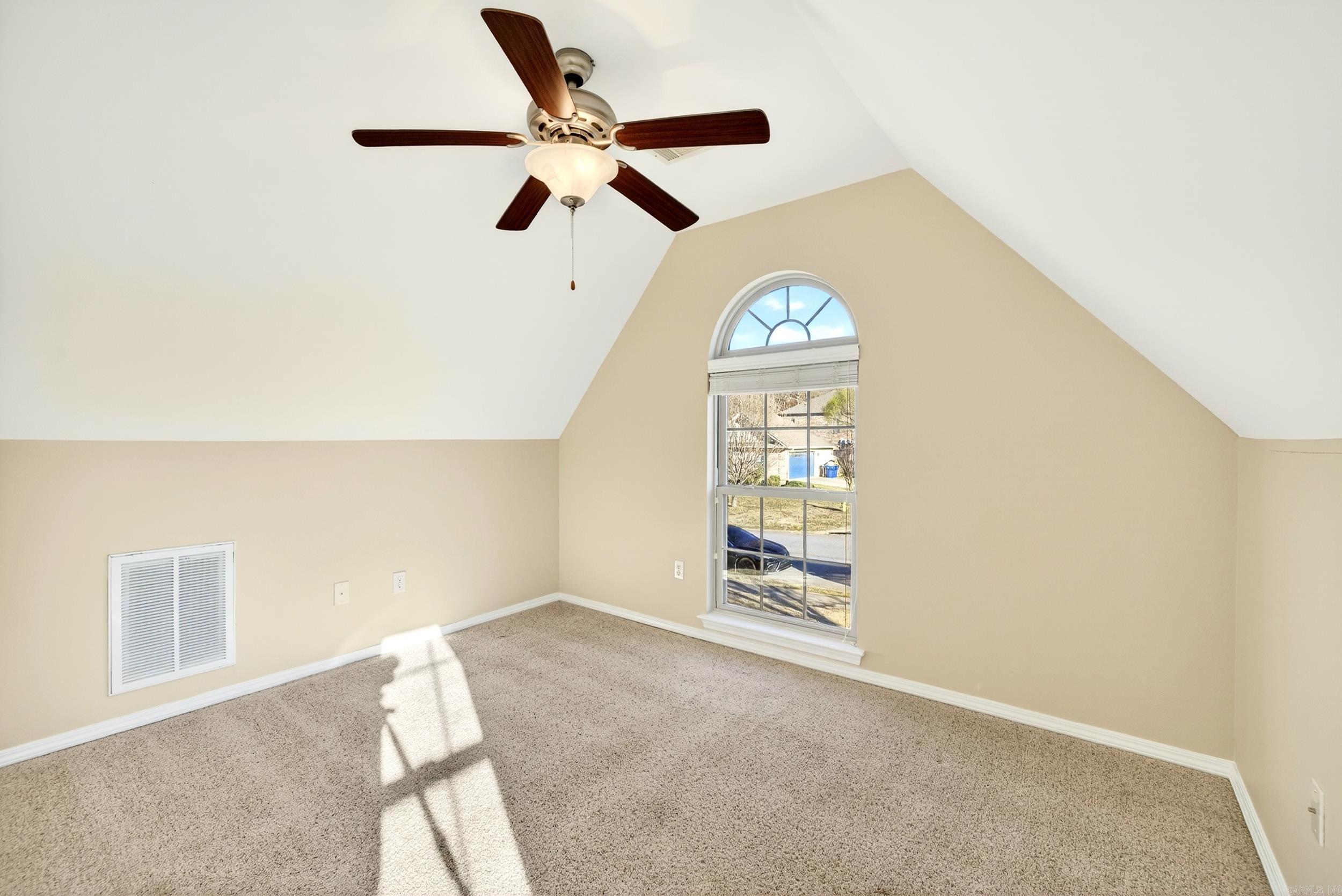 58 Lakeland Drive