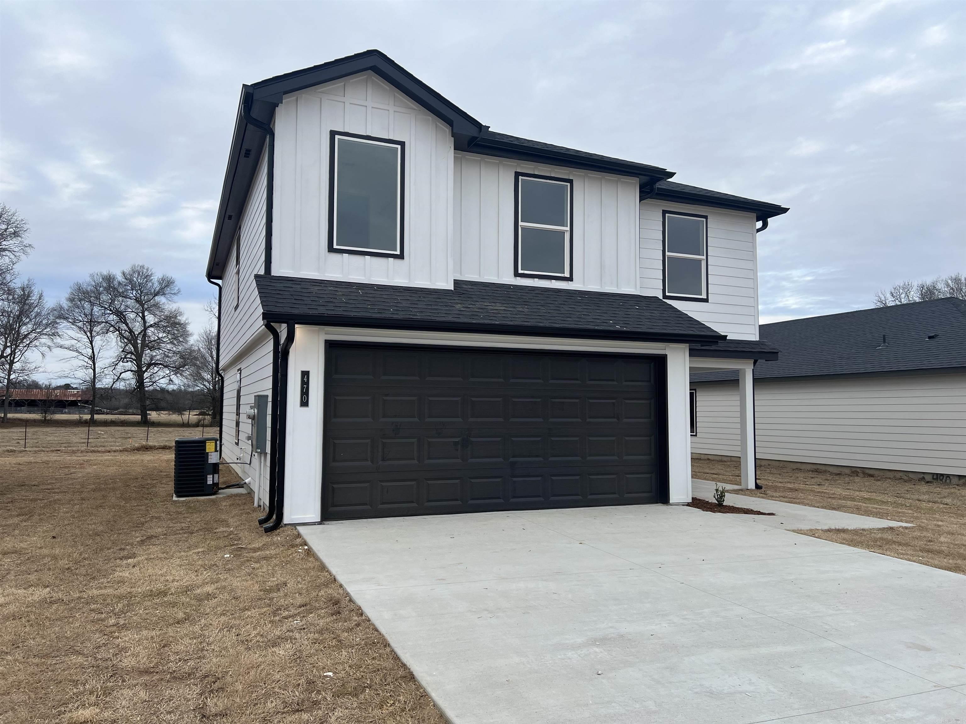 470 Moonlight Graham Blvd