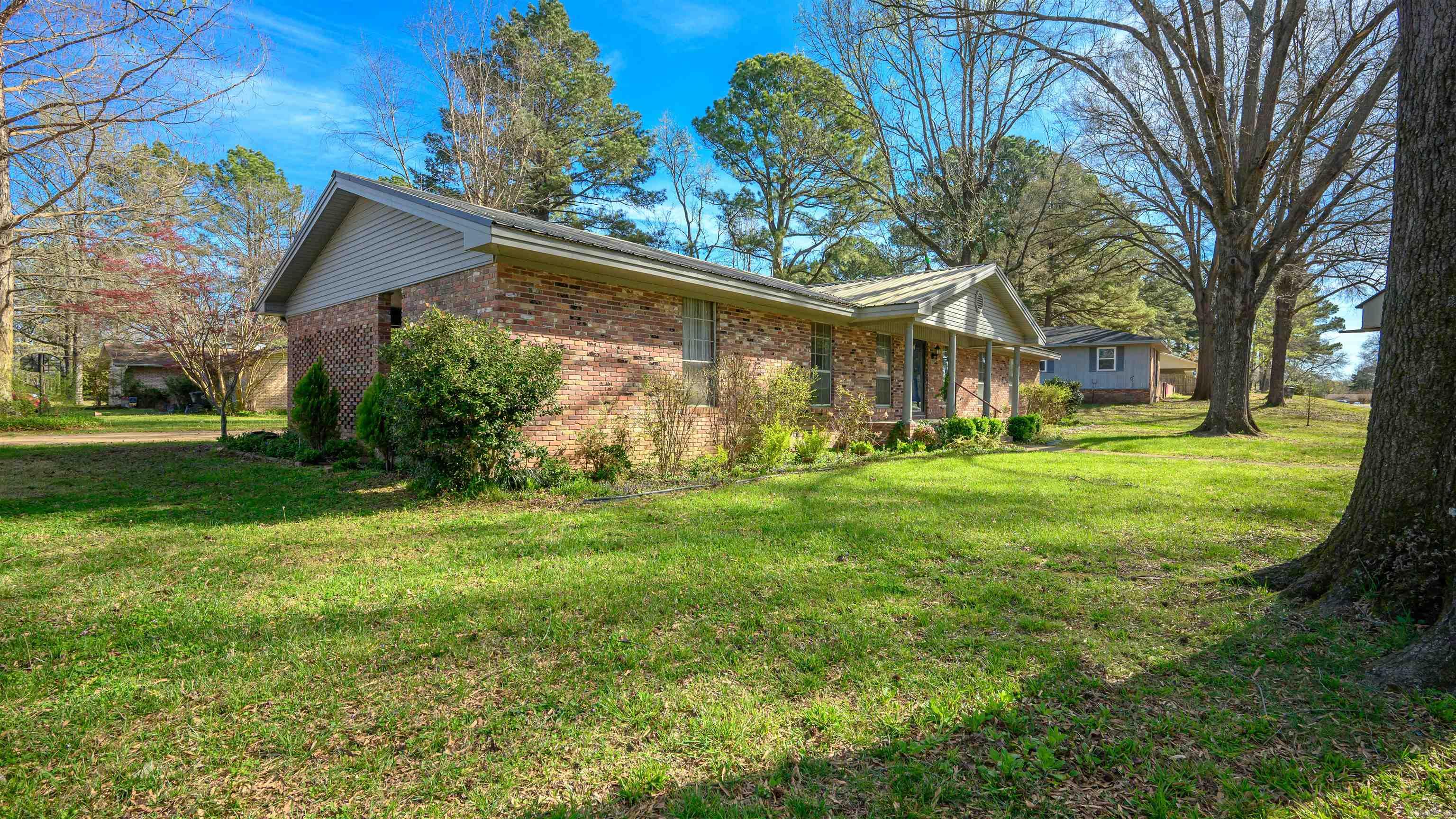 1404 Fox Drive