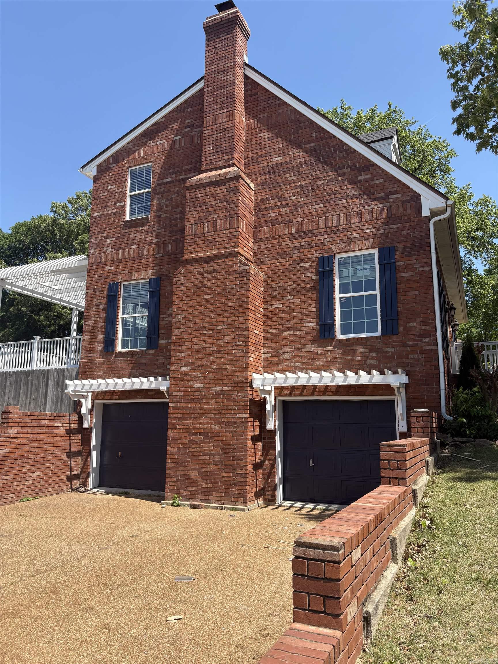 311 Live Oak