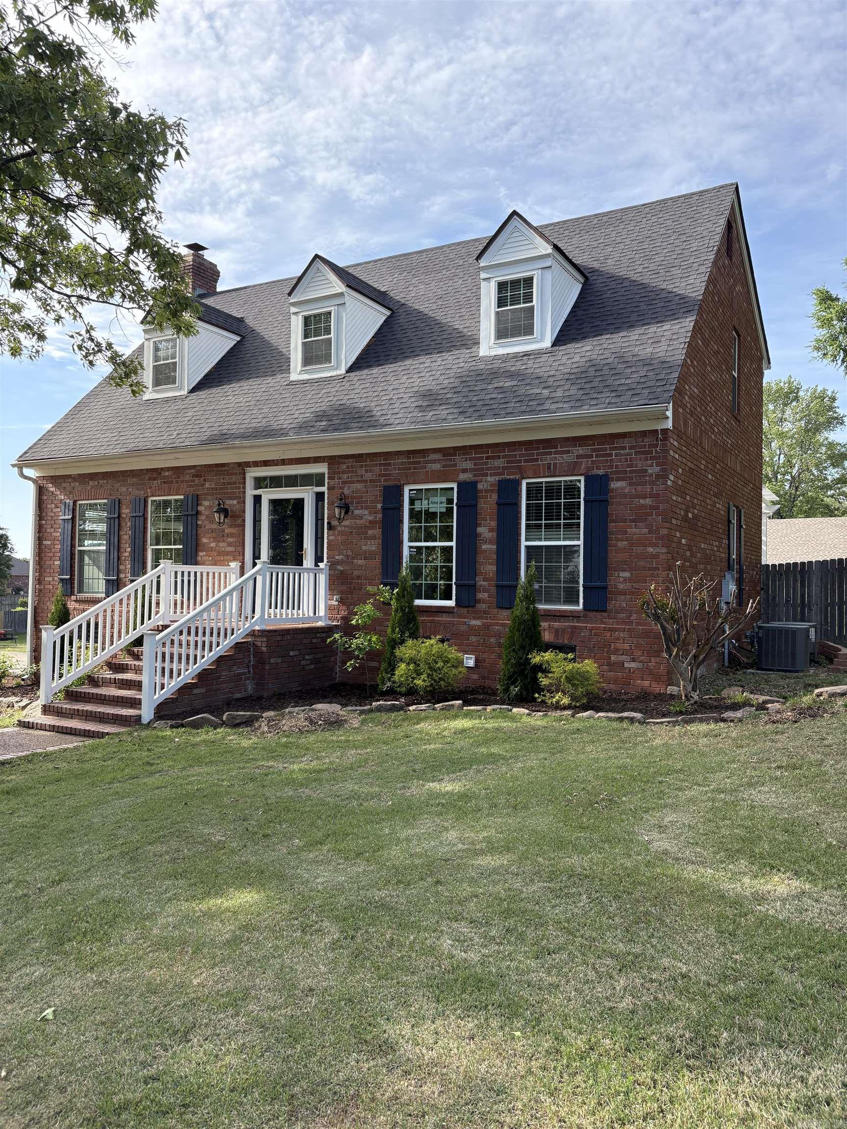 311 Live Oak