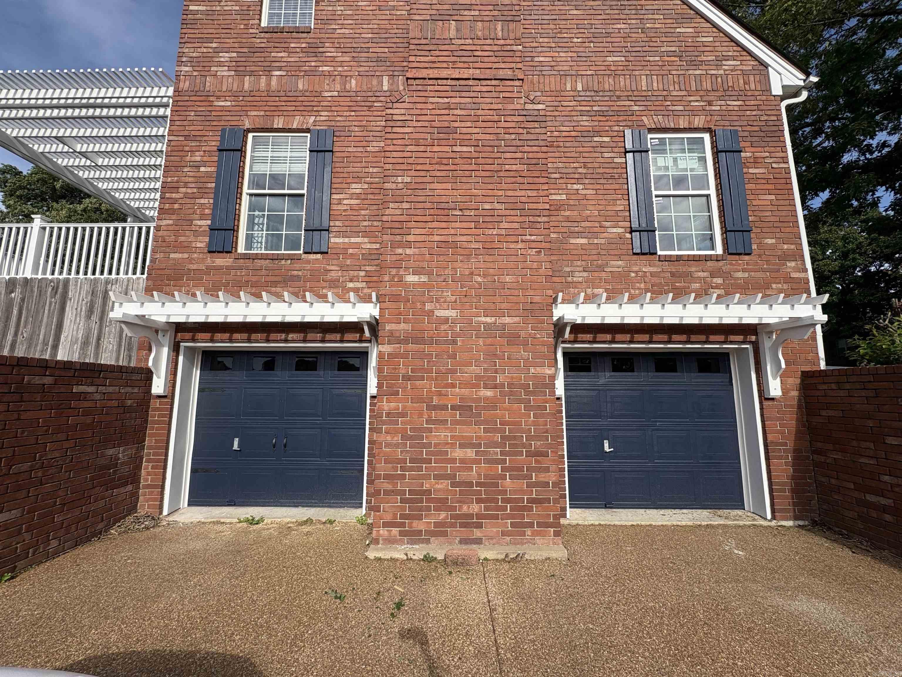 311 Live Oak