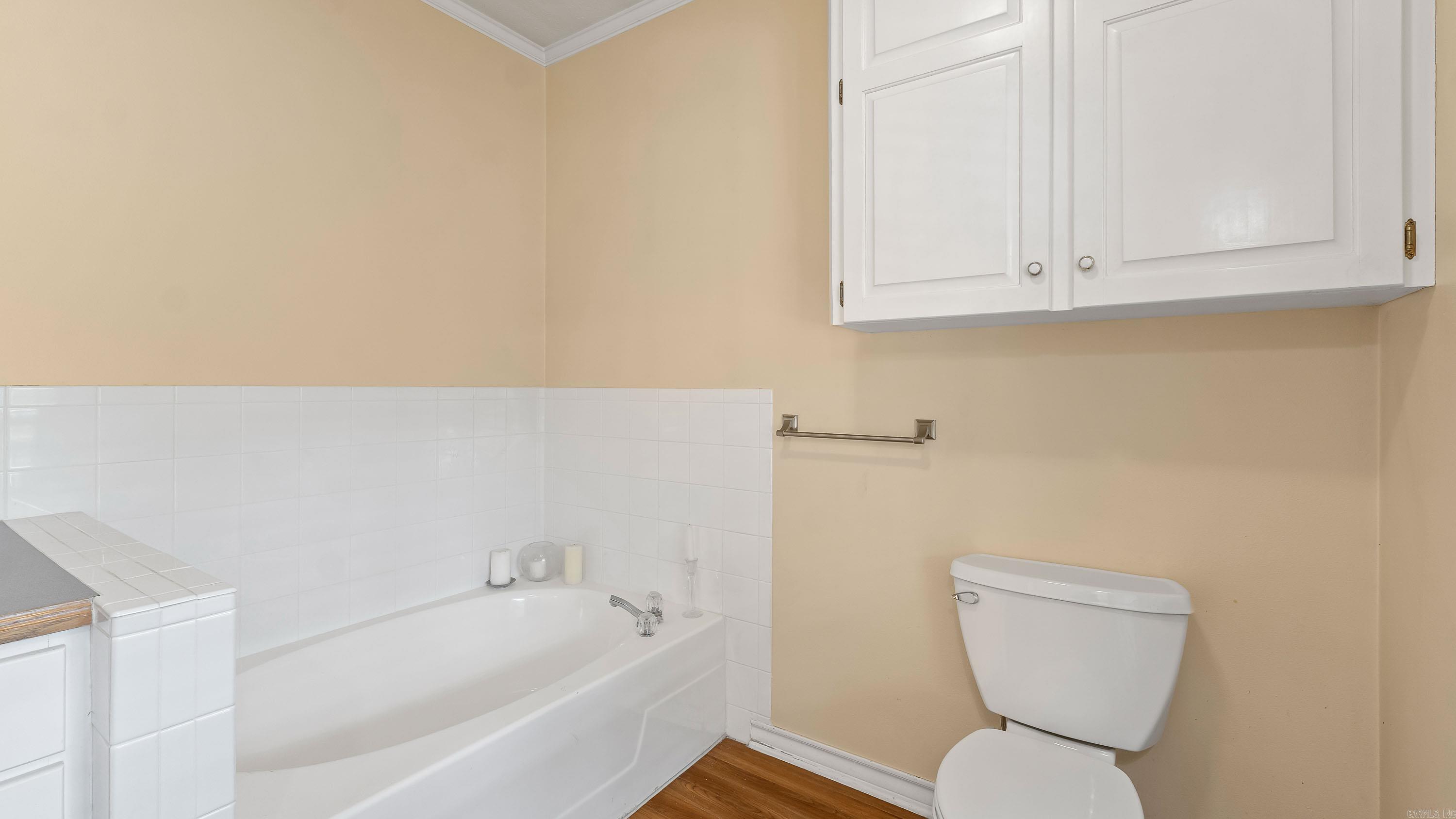 7005 Forest Oak Drive