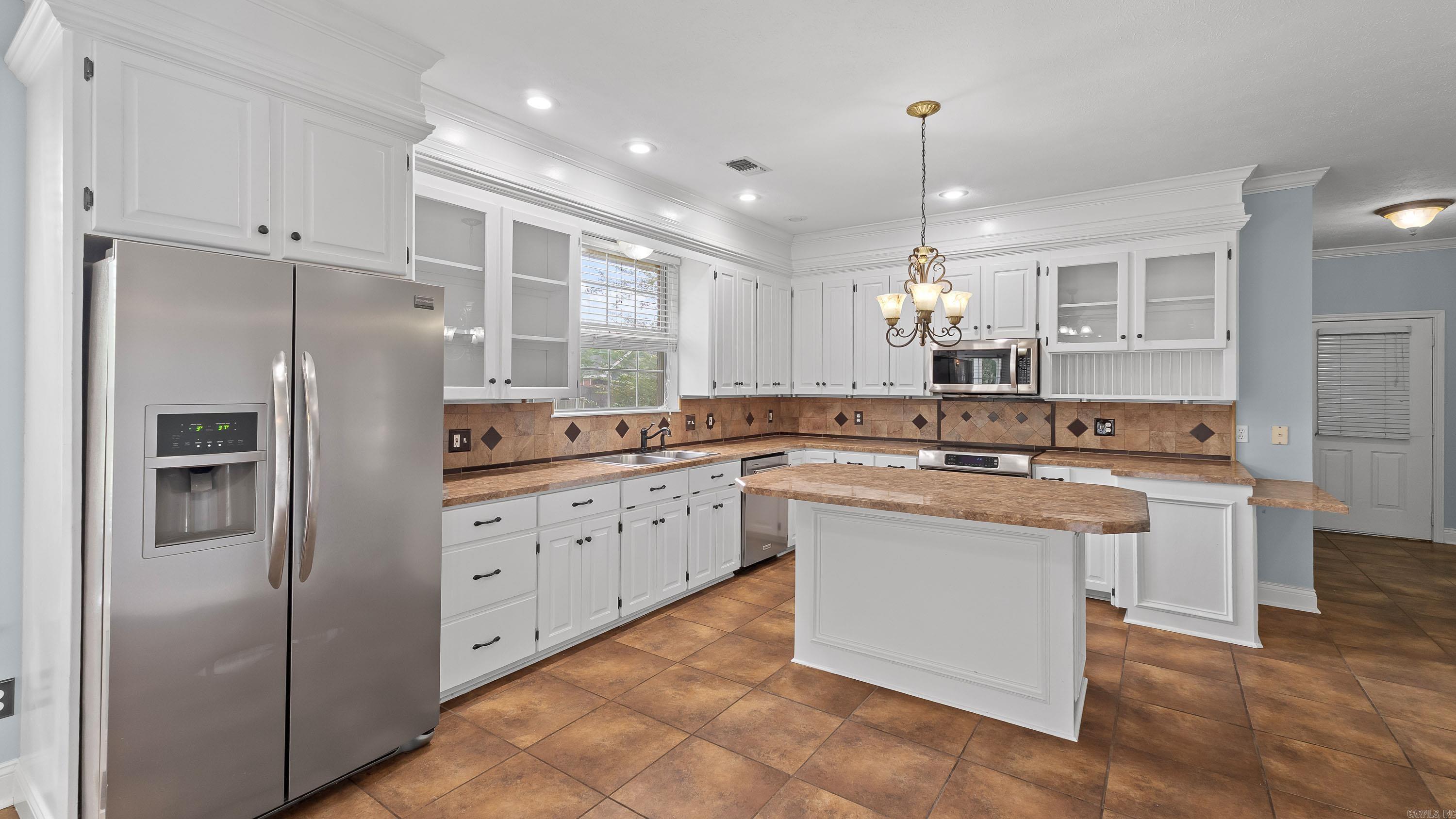 7005 Forest Oak Drive