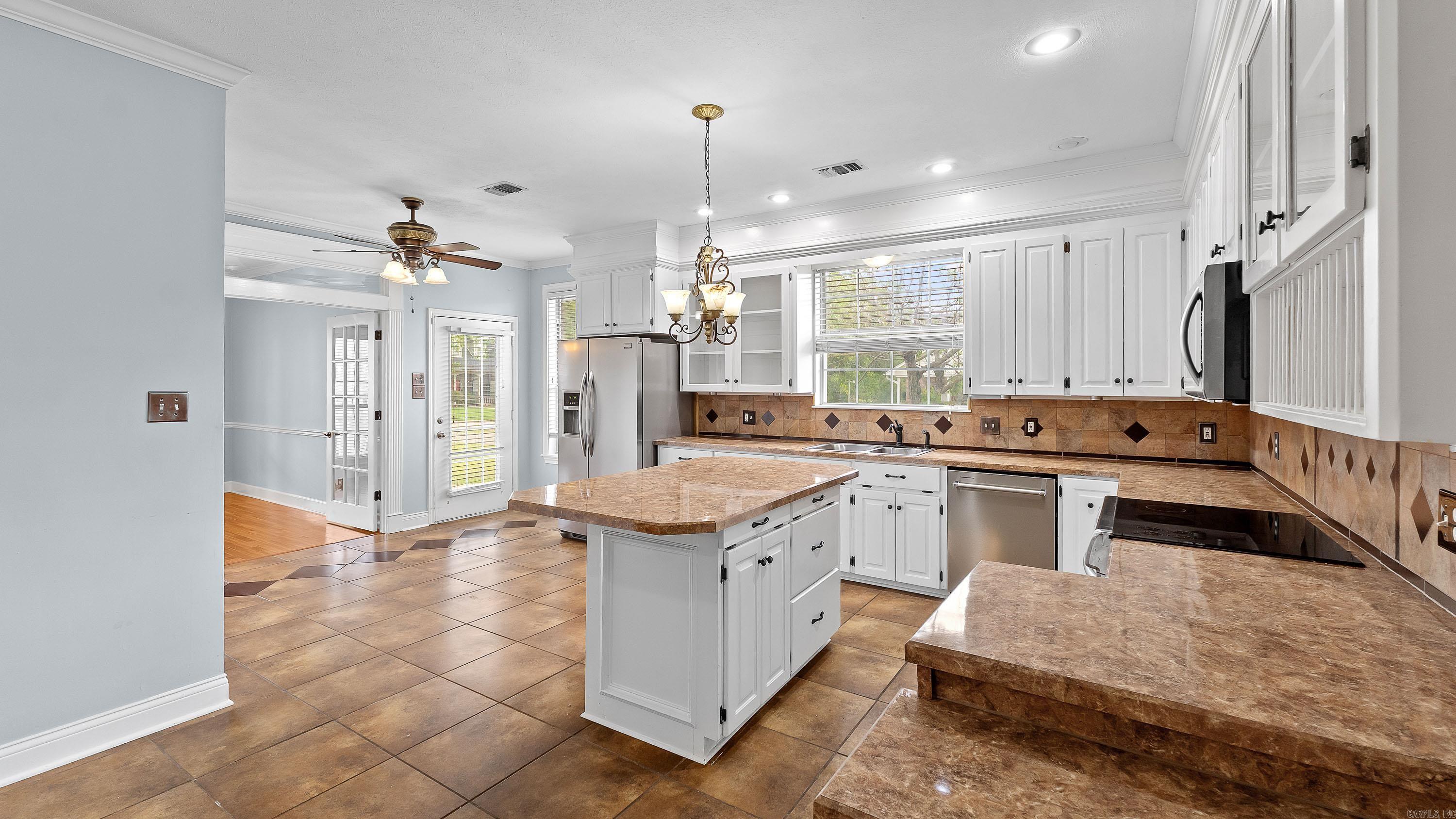 7005 Forest Oak Drive