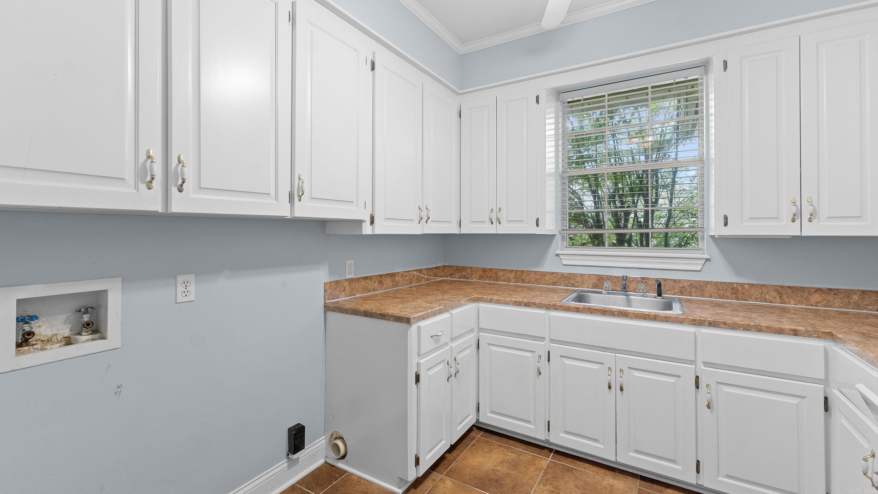 7005 Forest Oak Drive