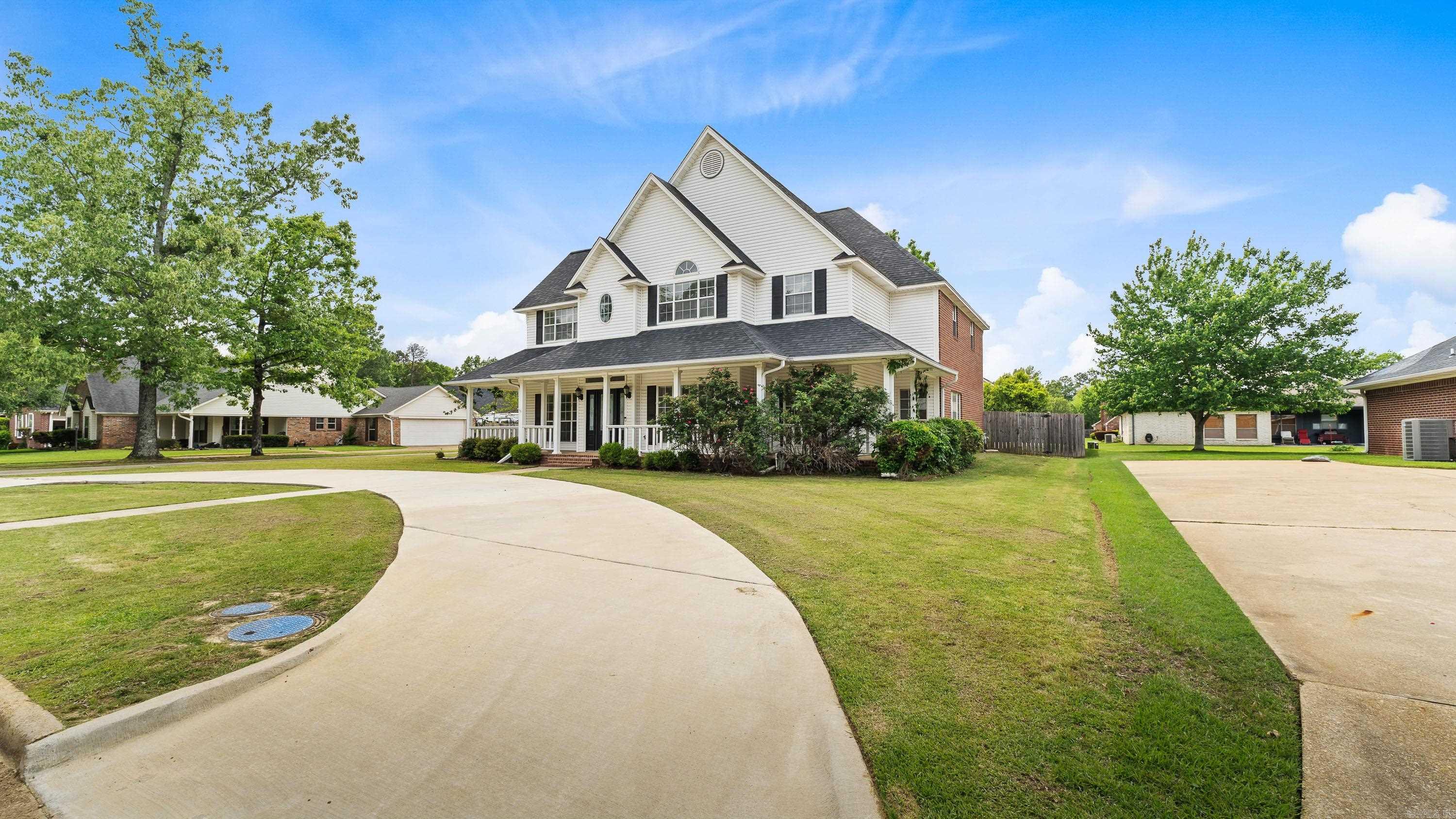 7005 Forest Oak Drive