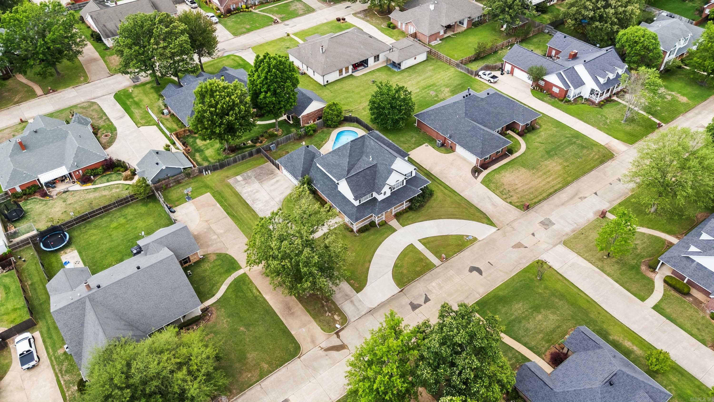 7005 Forest Oak Drive