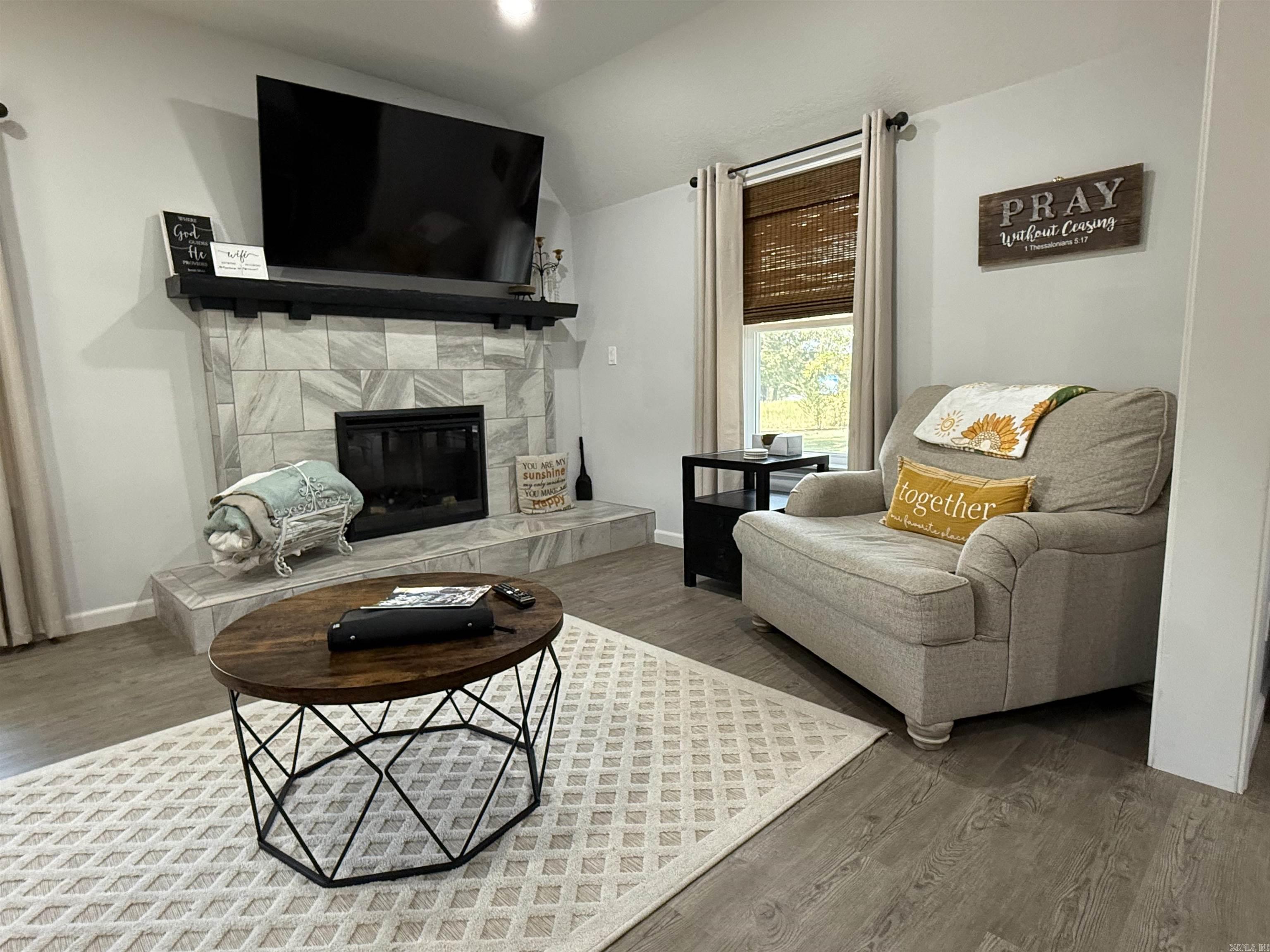 20304 N Hwy 5