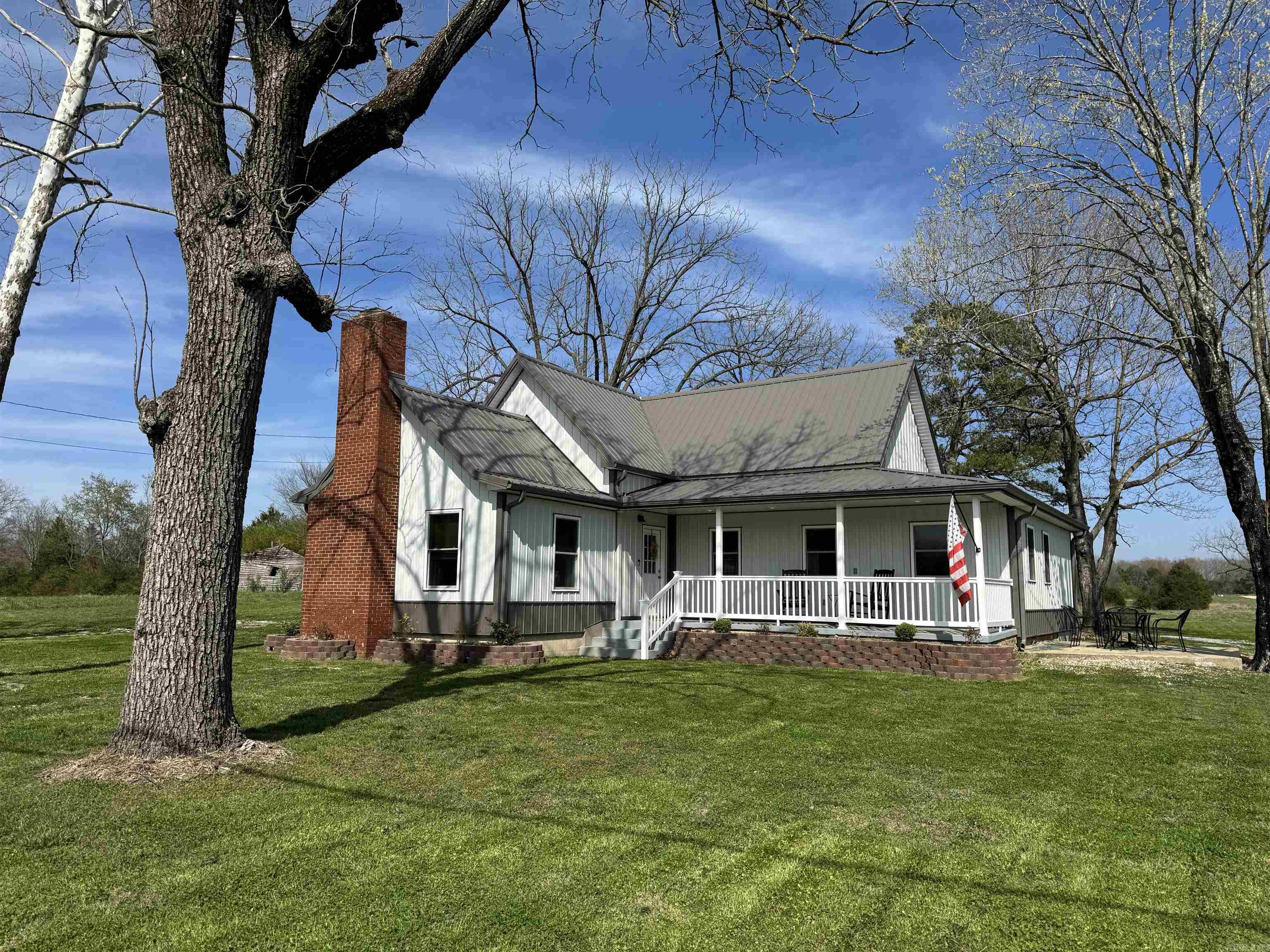 20304 N Hwy 5