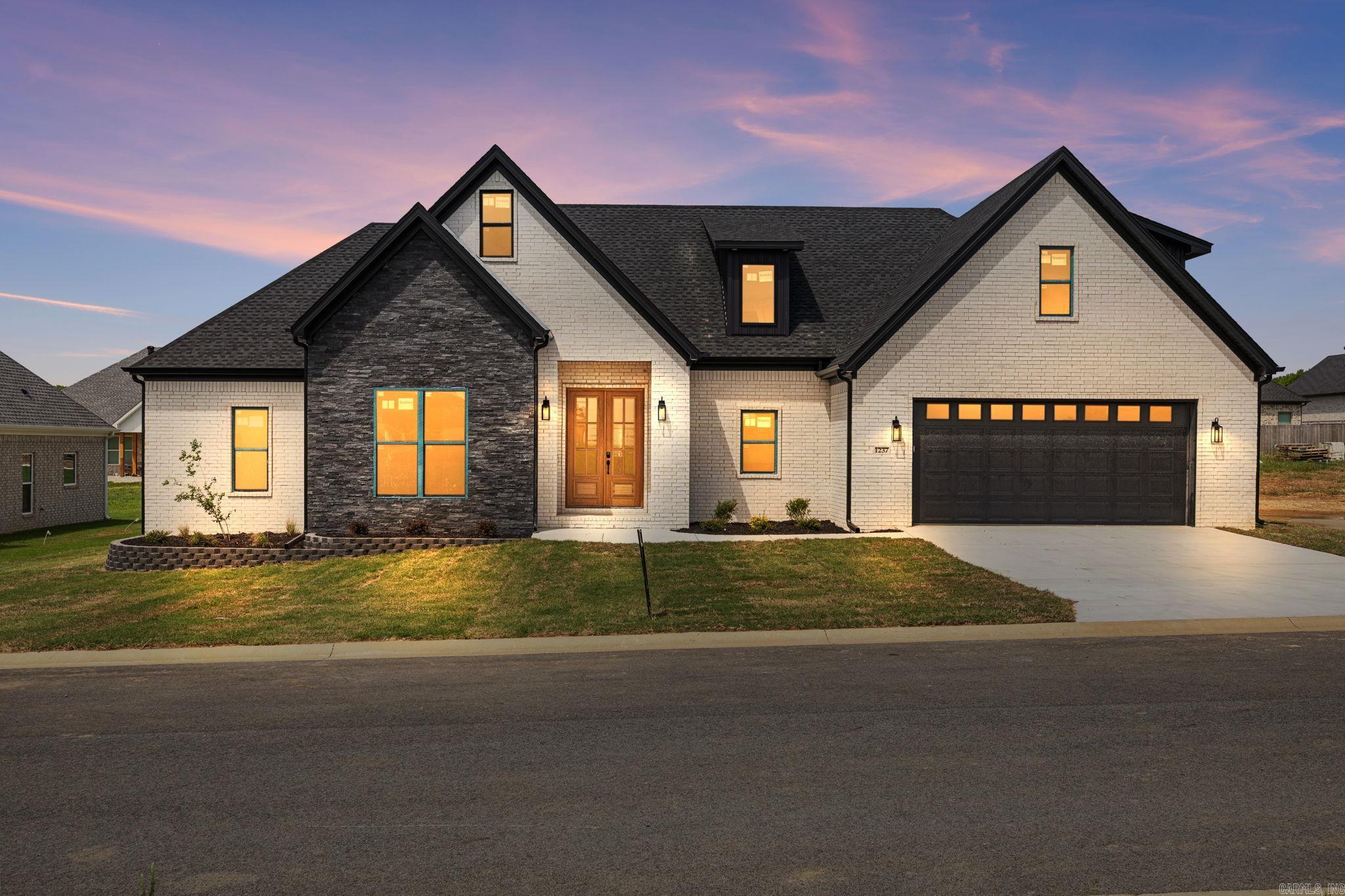 1237 Curlin Court