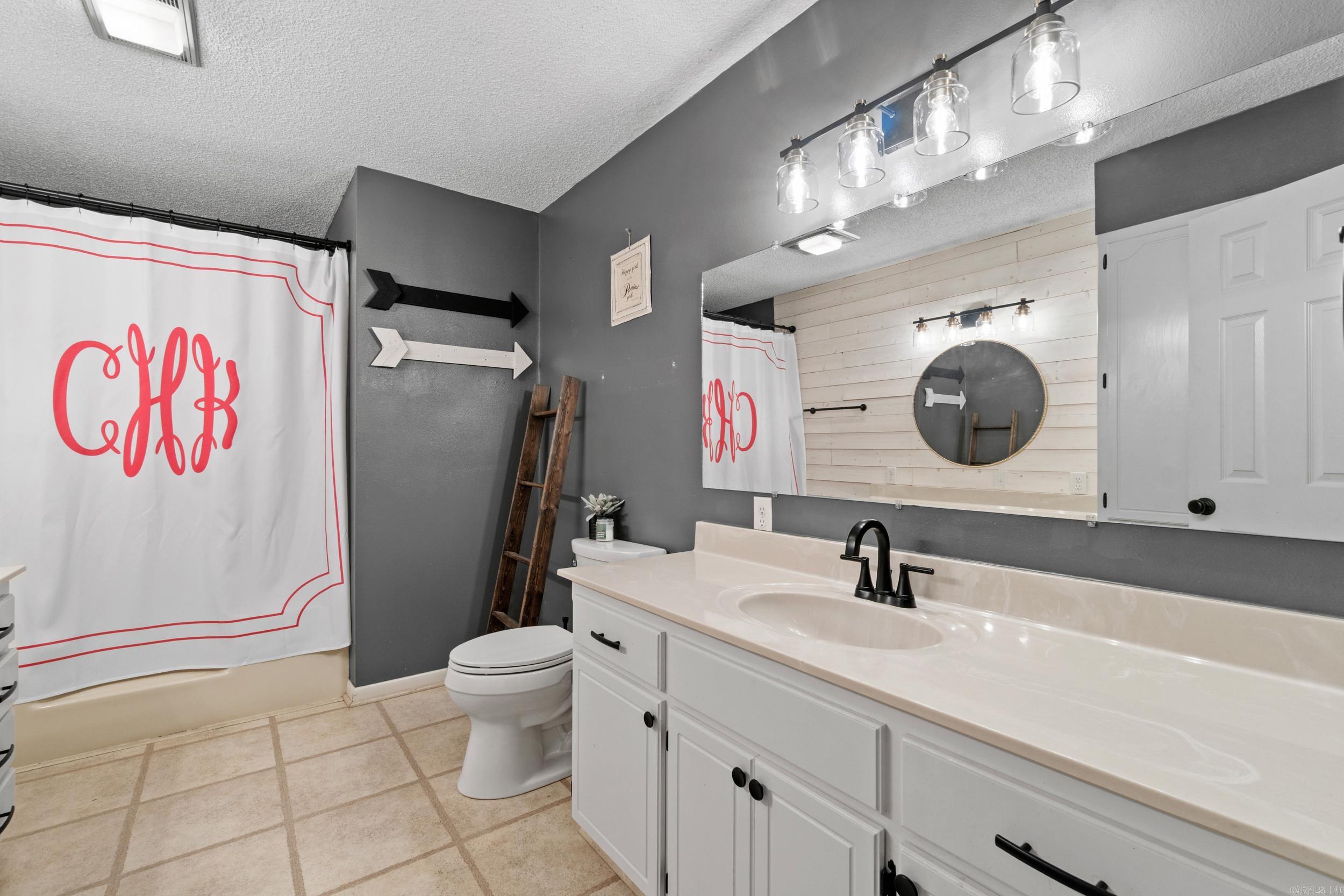 363 Honey Hill Loop