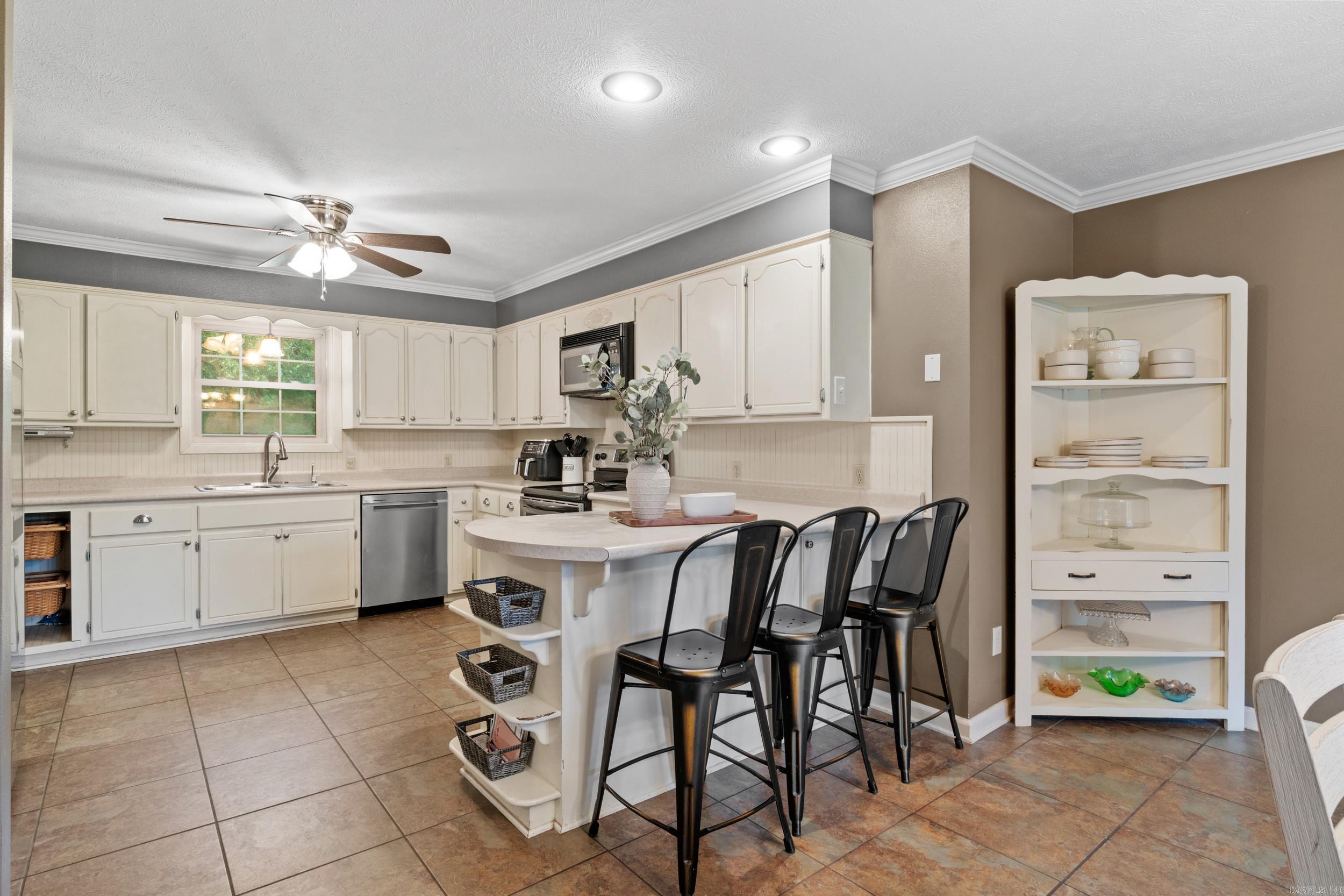 363 Honey Hill Loop